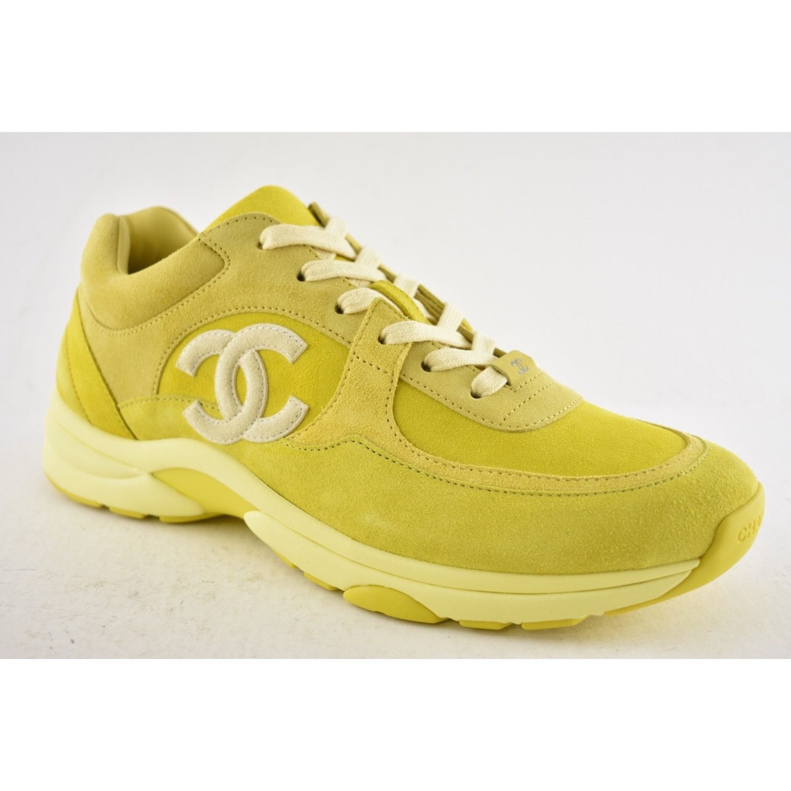Chanel Chanel 19S Mens Yellow White Suede CC Logo Low Top Size US 11 / EU 44 - 5 Thumbnail
