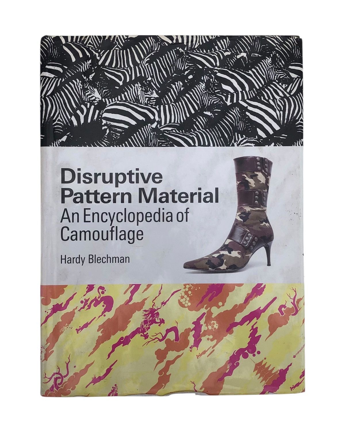 Disruptive Pattern Material - An Encyclopedia of Camouflage