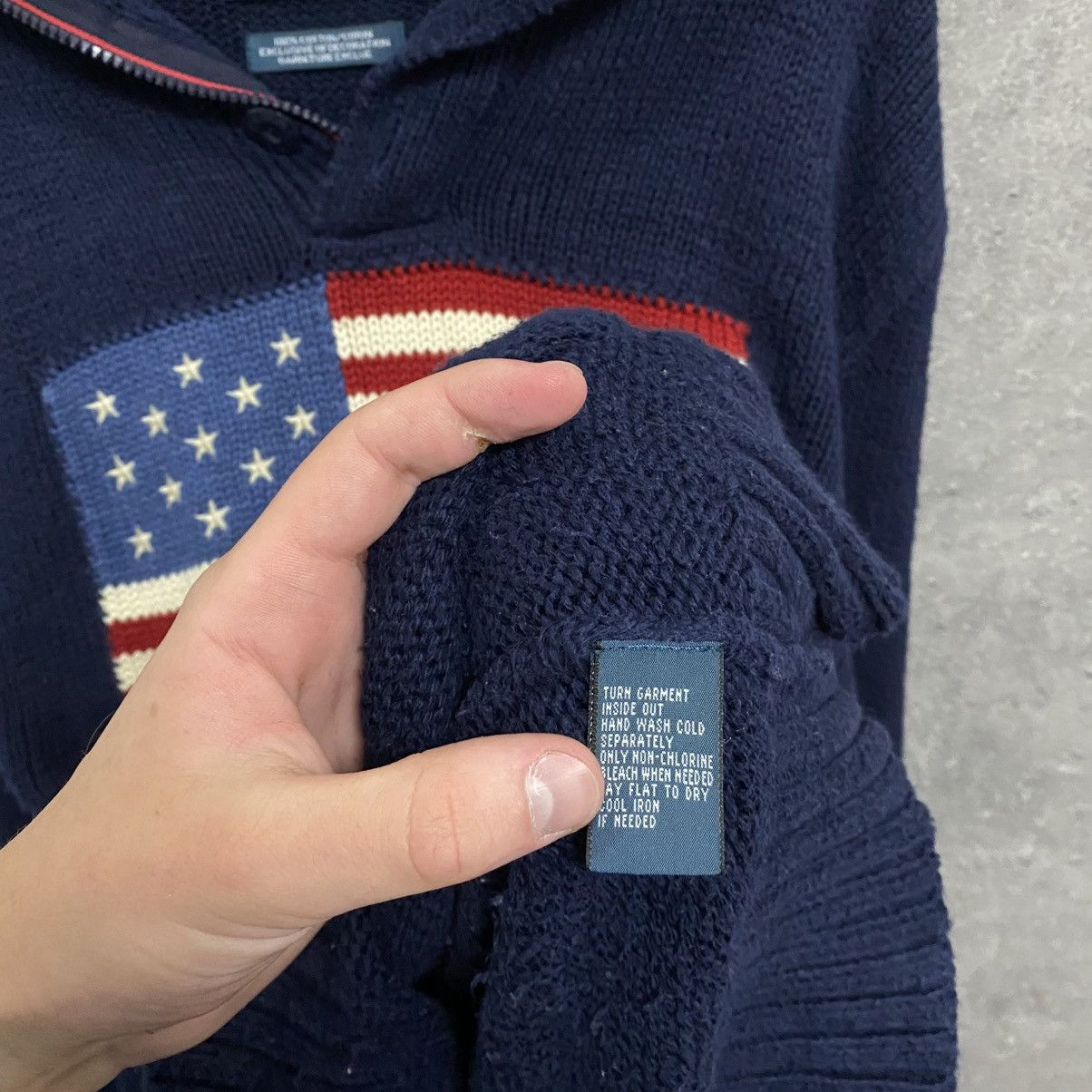 Polo Ralph Lauren Vintage Polo Ralph Lauren USA Flag 1/4 Zip Sweater Size US L / EU 52-54 / 3 - 12 Thumbnail