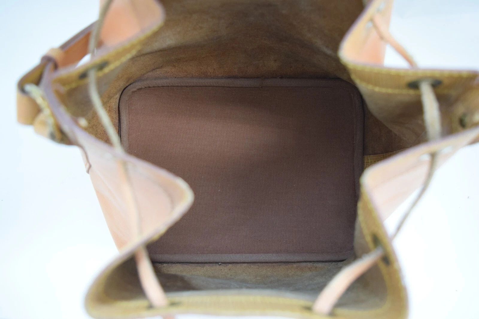 Louis Vuitton Auth Louis Vuitton Petit Noé Shoulder Bag Epi Leather M44108 Size ONE SIZE - 13 Thumbnail