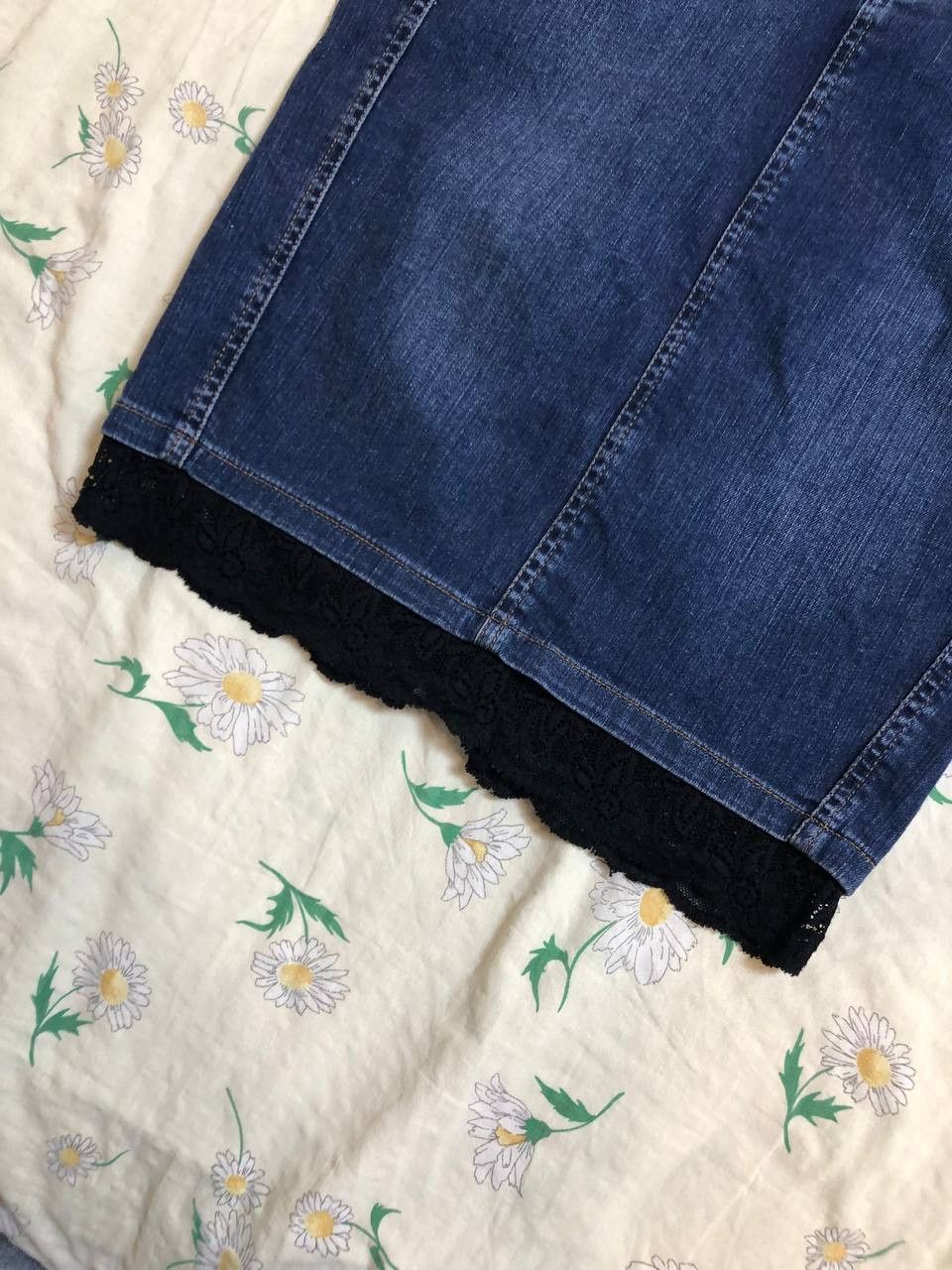 Dolce & Gabbana Dolce & Gabbana Women's Blue and Navy Skirt Size 32" / US 10 / IT 46 - 9 Thumbnail
