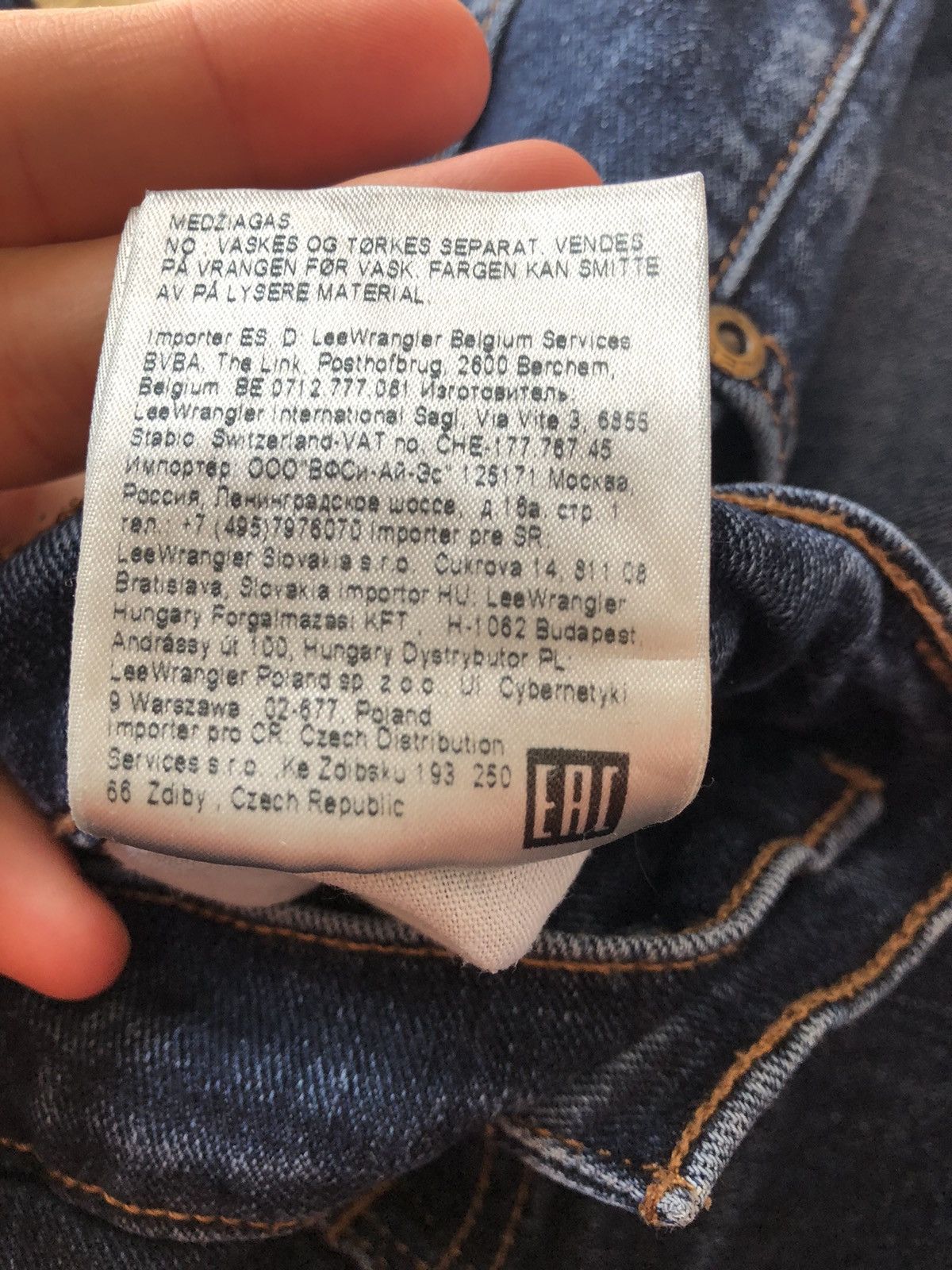 Lee LEE DAREN ZIP FLY VINTAGE DENIM QUALITY JEANS PANTS Size US 33 - 8 Thumbnail