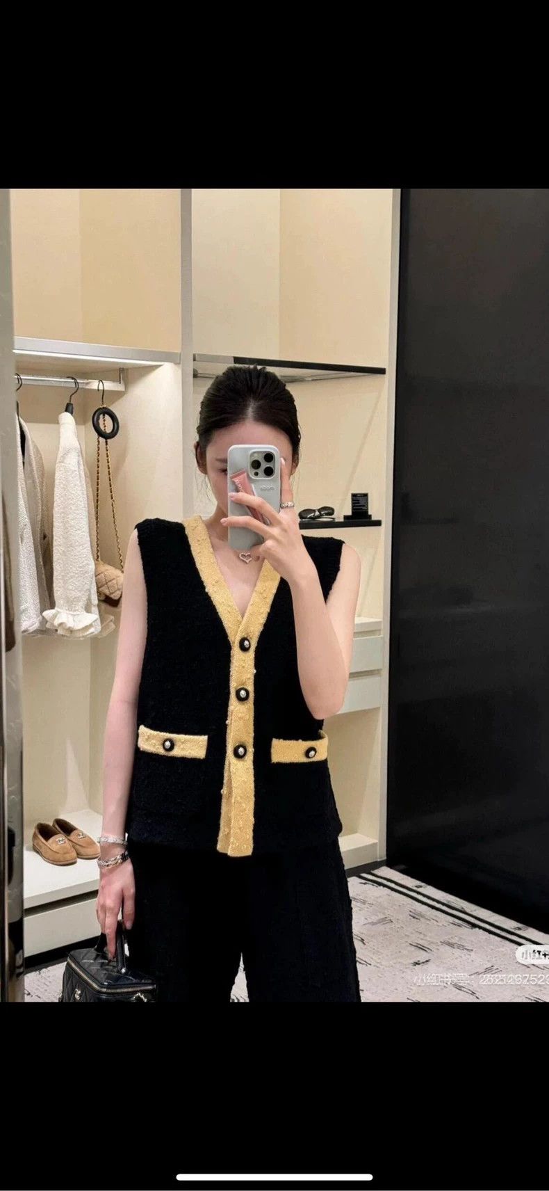 Chanel Chanel Black and yellow color-blocked lion buckle knitted v Size XXS / US 00 / IT 34 - 6 Thumbnail