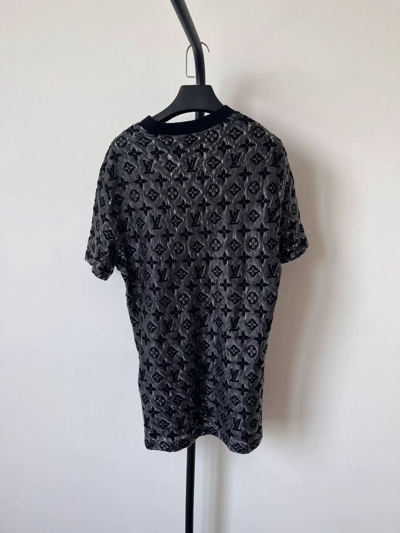 Louis Vuitton Louis Vuitton FW22 Full Logo Crew Neck Loose Short Sleeve Size US M / EU 48-50 / 2 - 2 Thumbnail