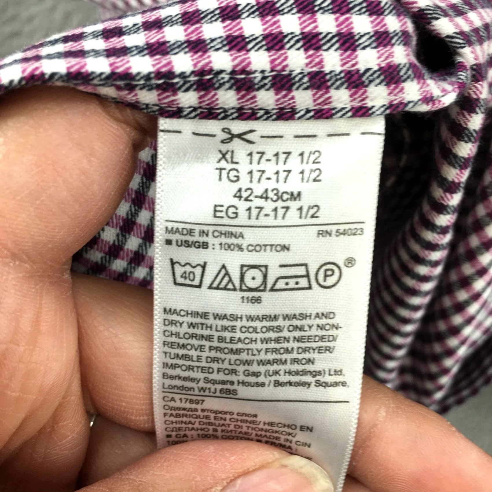 Banana Republic Banana Republic Button-Up Shirt XL Purple Collared Long Sleeve Casual Men Regular Non-Iron Top Size US XL / EU 56 / 4 - 7 Thumbnail