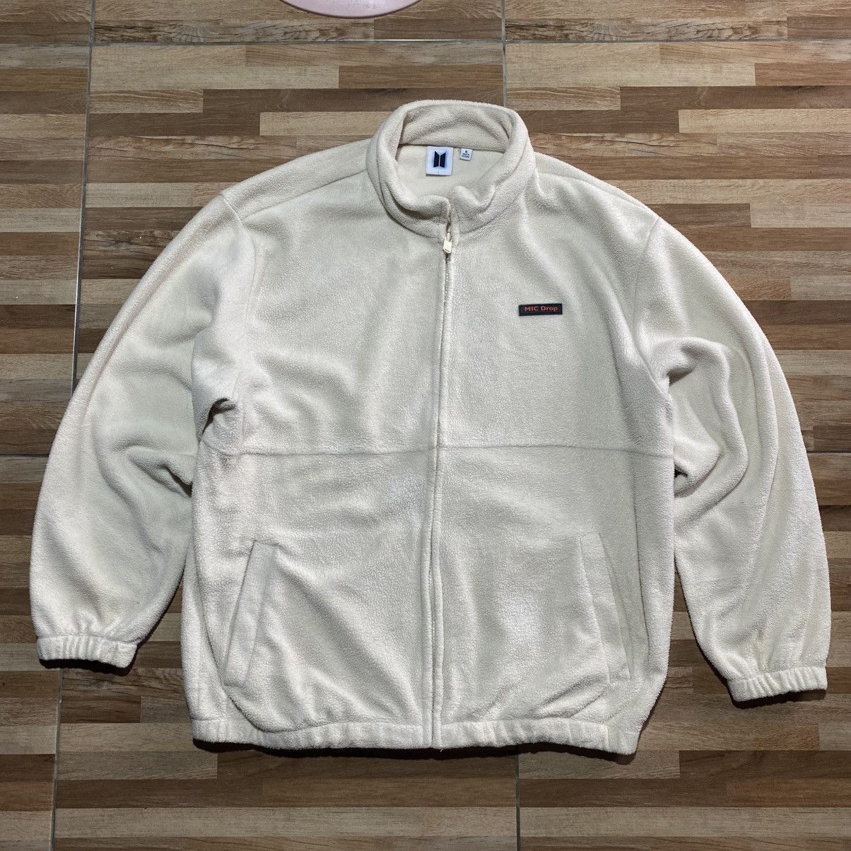 Japanese Brand BTS OFFICIAL MERCHANDISE BLACK FRIDAY MIC DROP ZIP UP Size US L / EU 52-54 / 3 - 1 Thumbnail