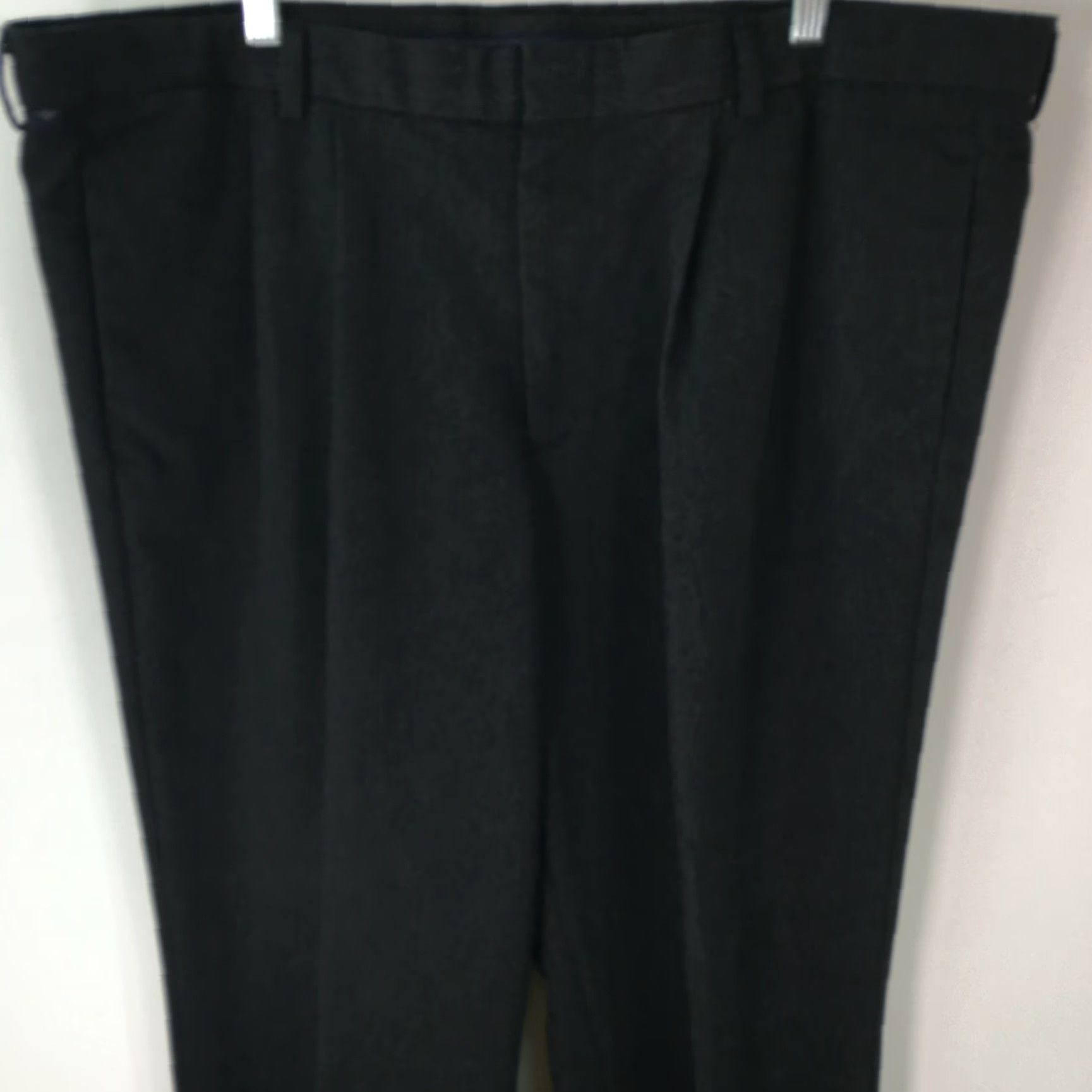 Dockers DOCKERS Mens Pants Straight Leg Dress Black 42x30 Pleated Front Mid Rise Belt Loops 4-Pocket Regular Inseam 30 Size US 42 / EU 58 - 2 Thumbnail