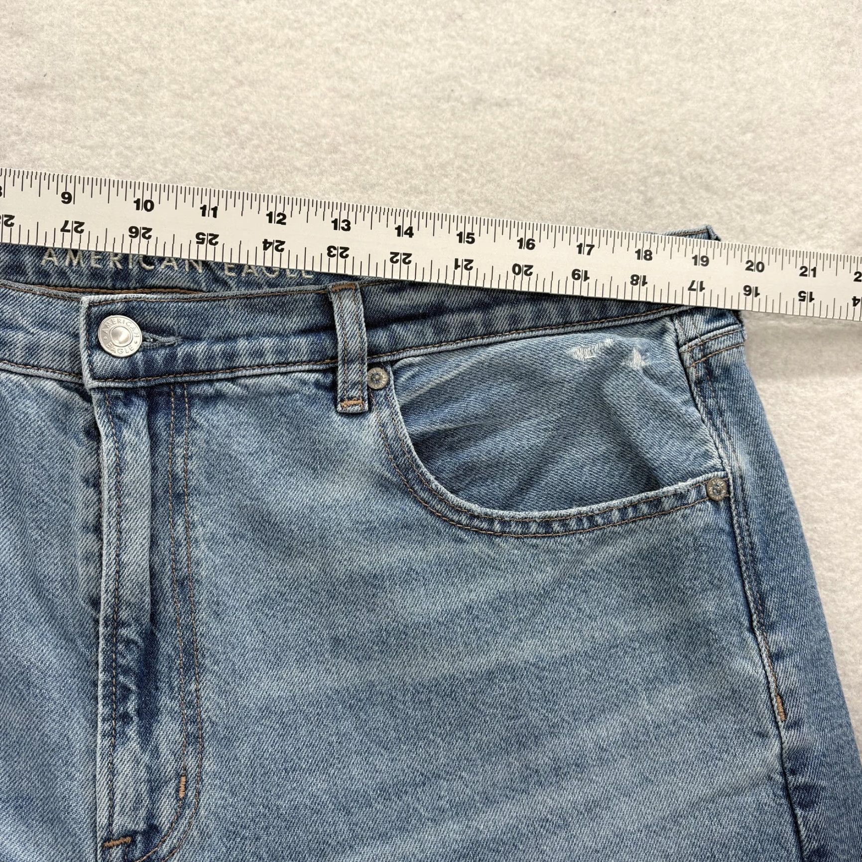 American Eagle Outfitters American Eagle Outfitters Jeans Womens 18 High Rise Baggy Straight Blue Light Wash Denim Cotton Spandex 5-Pocket Zipper Button Vintage No Size 40" / US 18 - 7 Thumbnail
