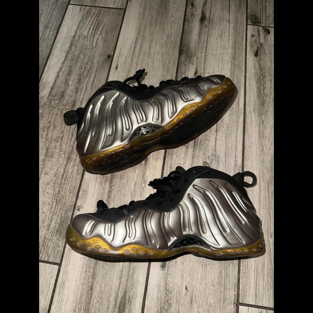 Nike Nike Air Foamposite One Metallic Size US 9 / EU 42 - 2 Thumbnail