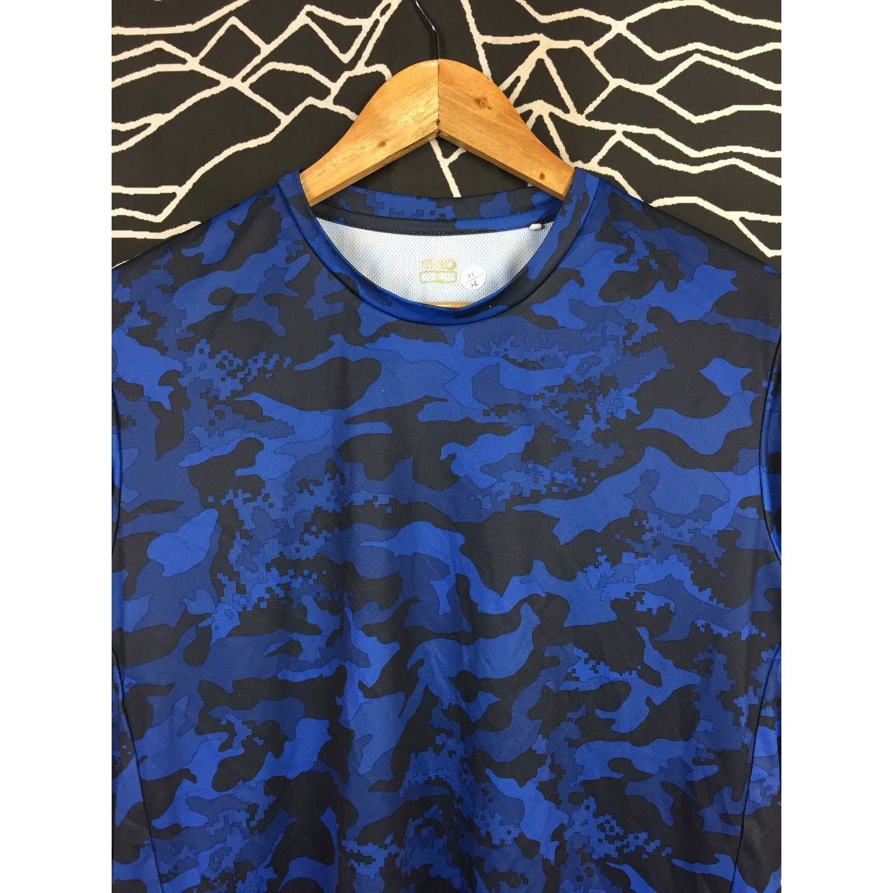 Japanese Brand × Vintage IGNIO Japanese Brand Camouflage Activewear Tee Size US L / EU 52-54 / 3 - 3 Thumbnail