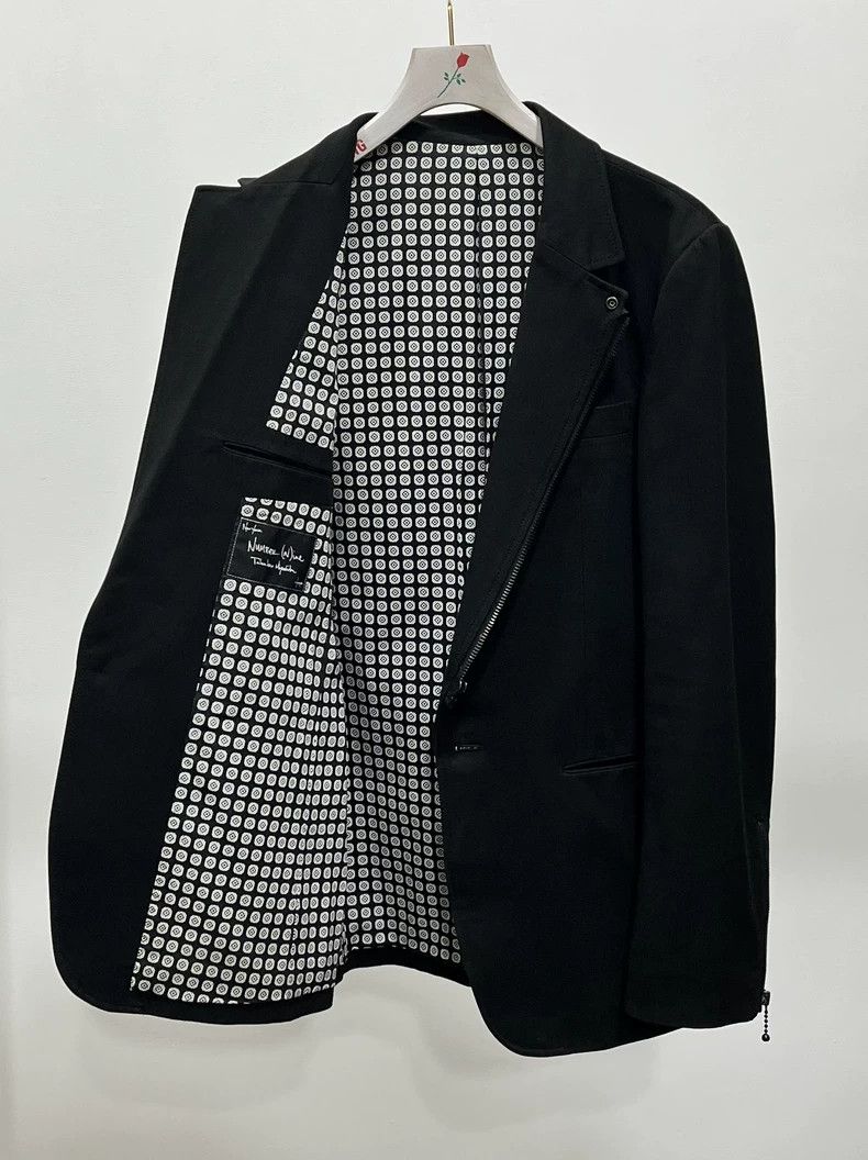Number (N)ine Number (N)ine Size 204ss suit 2503-Nextarrow Size 46R - 3 Thumbnail