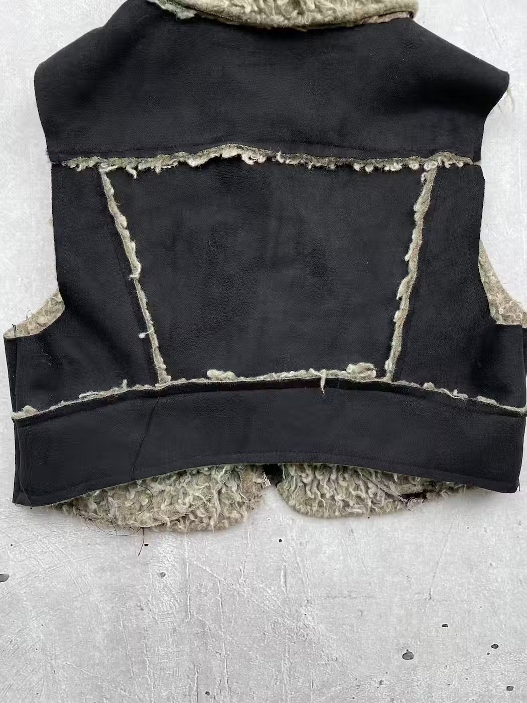 Vintage Vintage Zipped Asymmetrical Faux Fur Vest Size XS / US 0-2 / IT 36-38 - 7 Thumbnail