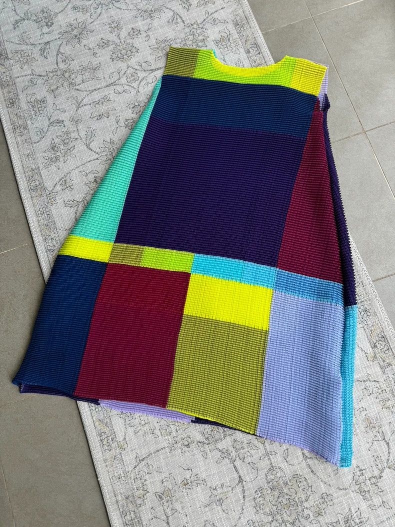 Issey Miyake Issey Miyake size:2 Blue and purple main color block dress Size M / US 6-8 / IT 42-44 - 5 Thumbnail