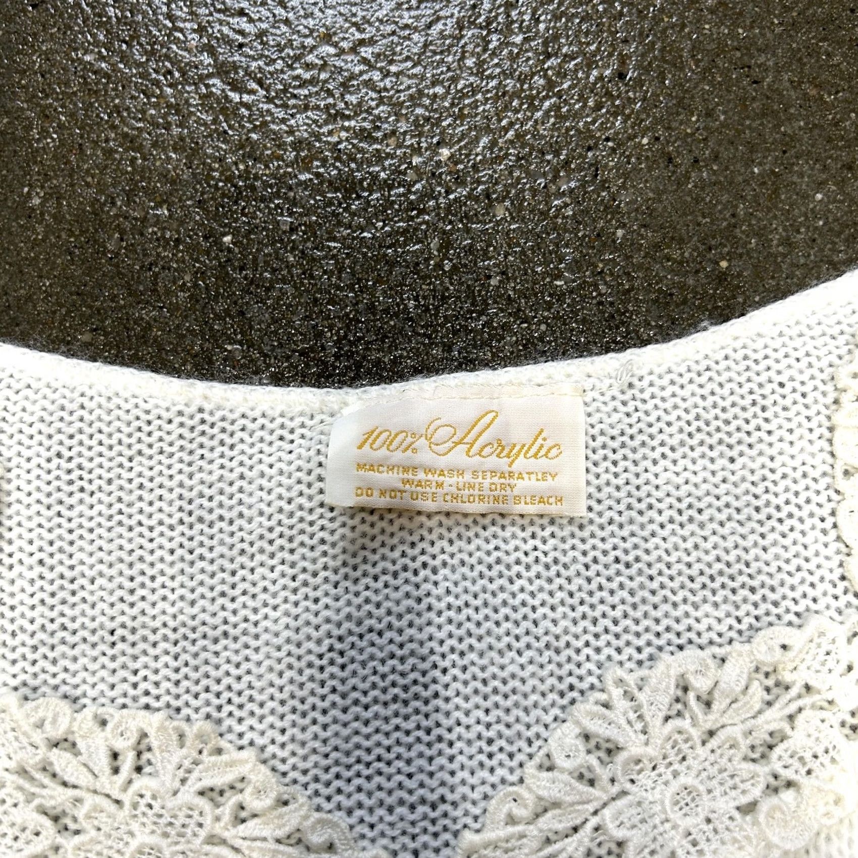 Vintage White Lace Trim Puff Sleeve V-Neck Knit Sweater Womens XS Pullover 3/4 Sleeve Solid White Size XS / US 0-2 / IT 36-38 - 3 Thumbnail