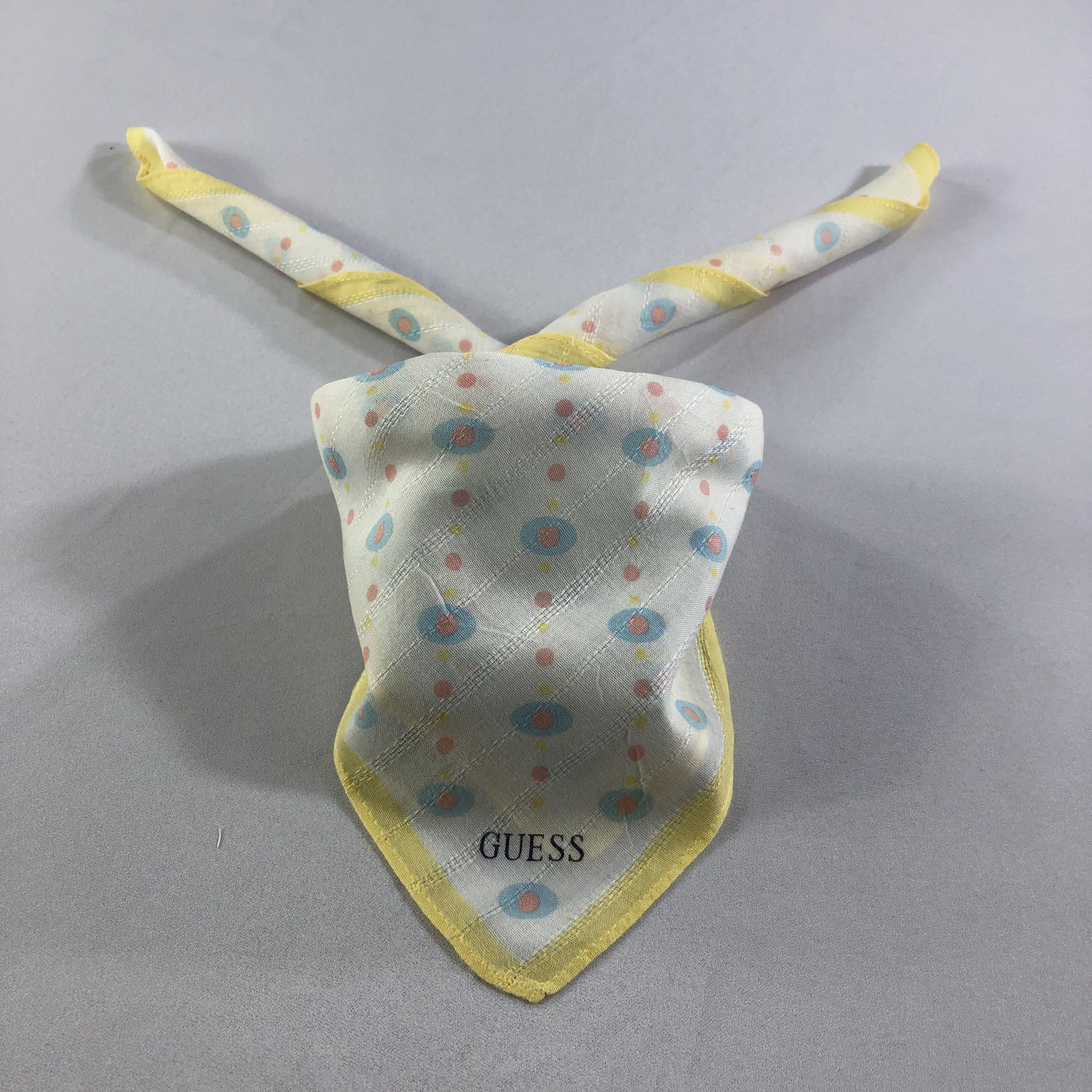 Guess Guess Handkerchief Neckerchief Bandana H1917 Size ONE SIZE - 1 Thumbnail