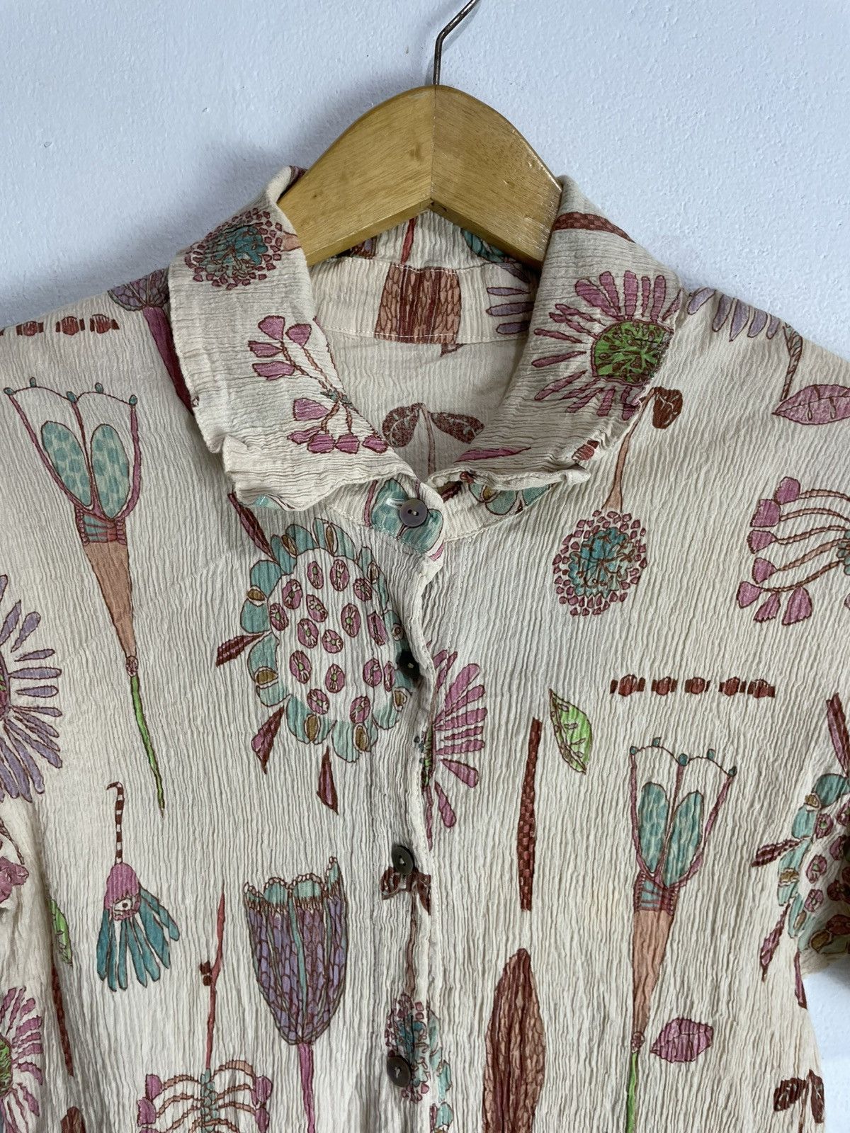 Tsumori Chisato Issey Miyake Tsumori Chisato Pleats Button Up Shirt Art Size S / US 4 / IT 40 - 3 Thumbnail