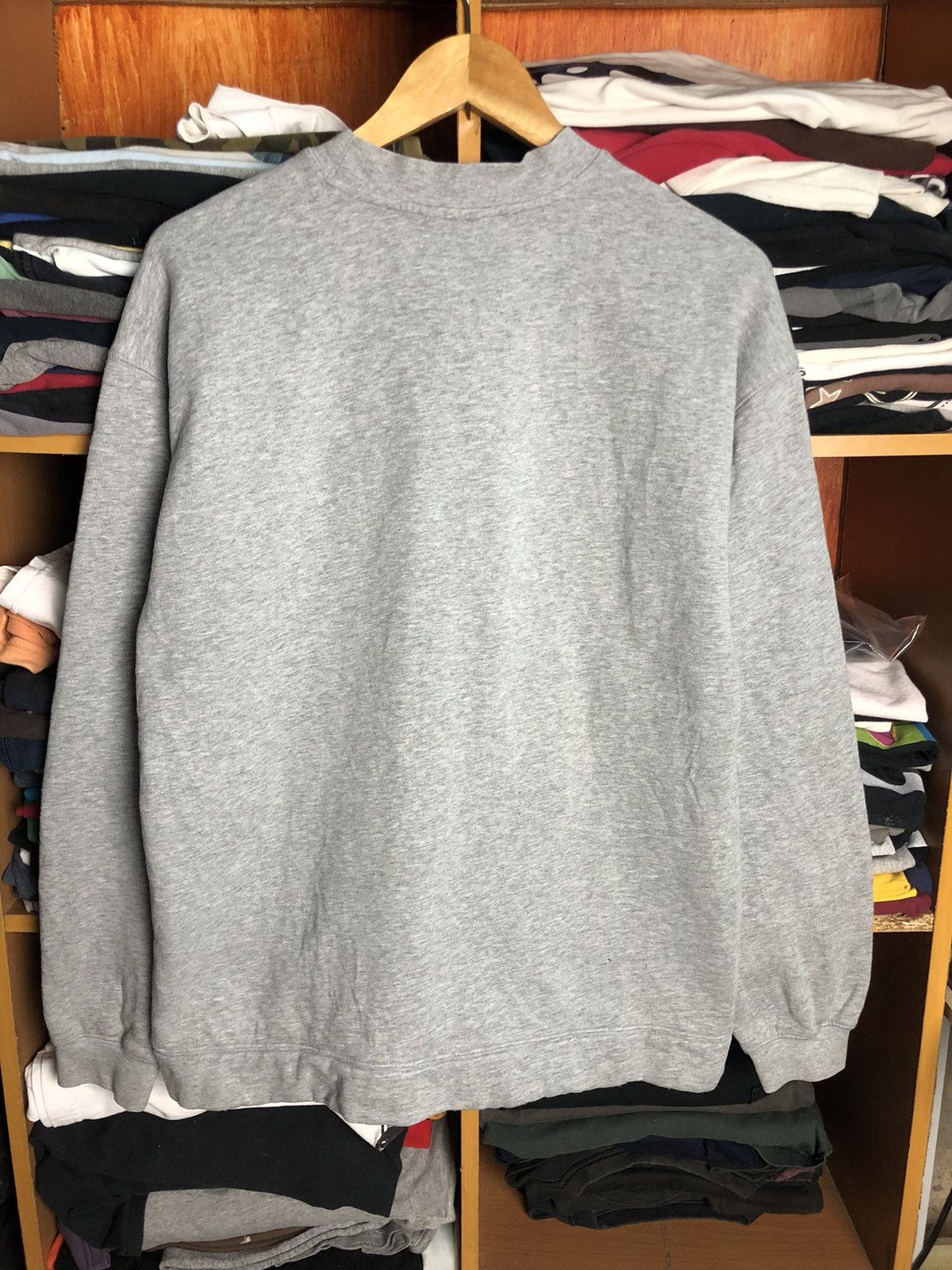 Oakley Vintage Oakley Centre Logo Sweatshirts Size US S / EU 44-46 / 1 - 8 Thumbnail