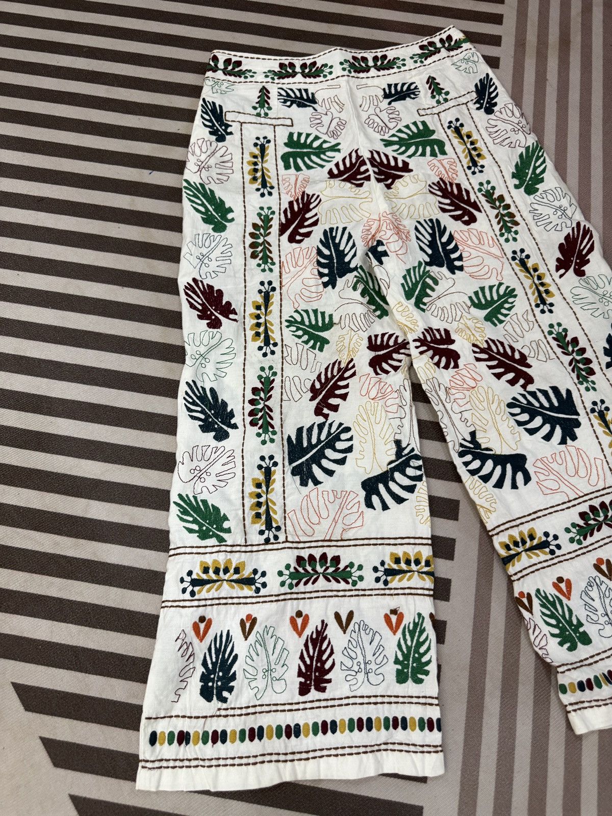 Zara 🔥🔥🔥ARCHIVE ZARA EMBROIDERY FLORAL PANTS Size 30" / US 8 / IT 44 - 9 Thumbnail