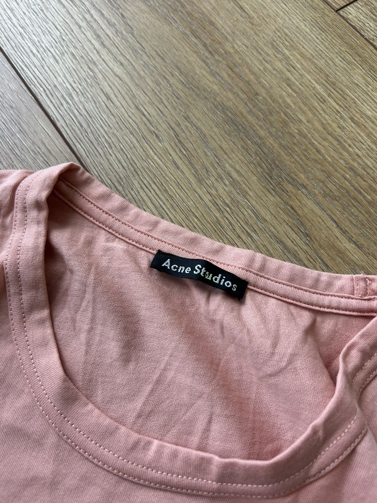 Acne Studios Acne Studio face logo stain T shirt Size US XL / EU 56 / 4 - 3 Thumbnail