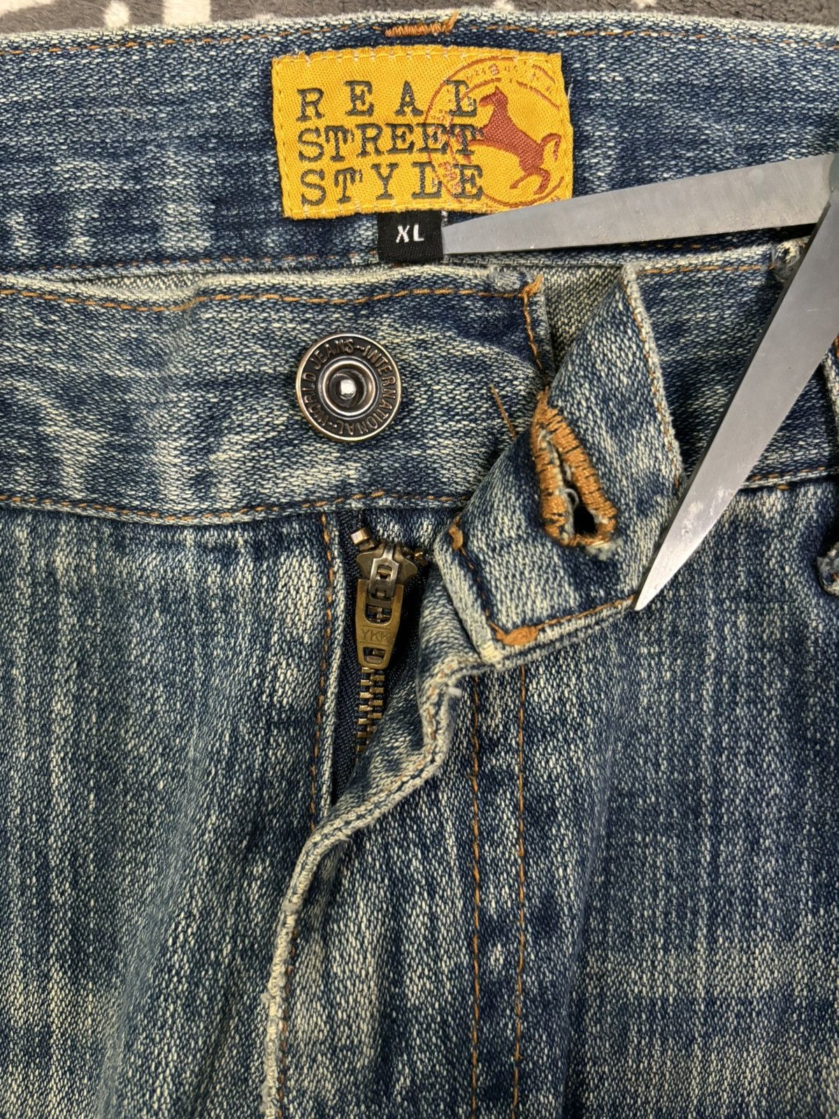 Hysteric Glamour Vintage Japanese Brand Patchwork Loose Fit Distressed Jeans Size US 33 - 4 Thumbnail
