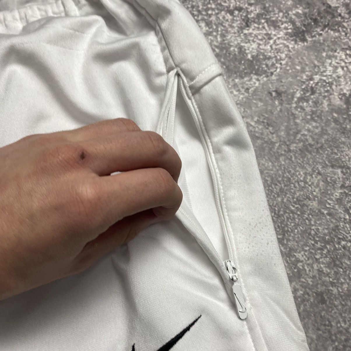 Vintage Vintage Nike Big Logo Rare y2k Streetwear drill pants Size US 32 / EU 48 - 11 Thumbnail
