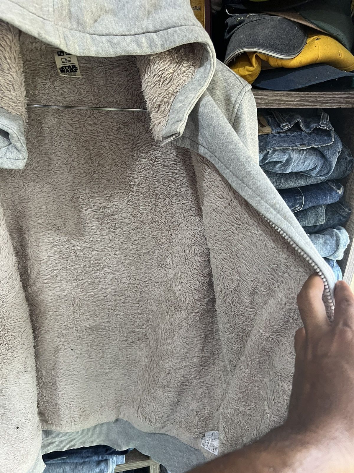 Star Wars 🔥Uniqlo Star Wars Faux Fur Zipper Hoodies Size US M / EU 48-50 / 2 - 12 Thumbnail