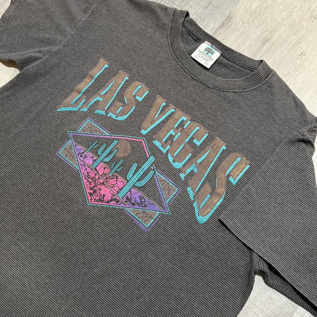 Vintage VTG Las Vegas Nevada 90s Grey Striped Cactus Casino T Shirt Size US L / EU 52-54 / 3 - 2 Thumbnail