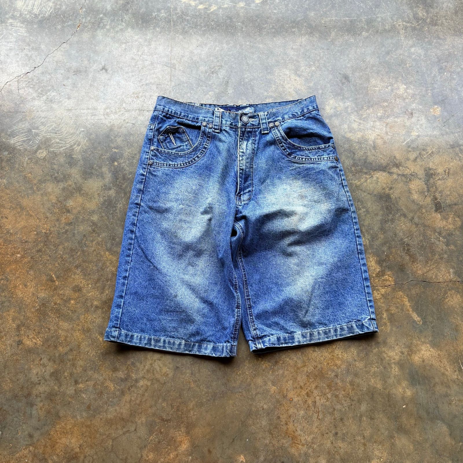 Vintage Baggy Y2K Essential Skater Denim Shorts Size 32 Size US 32 / EU 48 - 2 Thumbnail