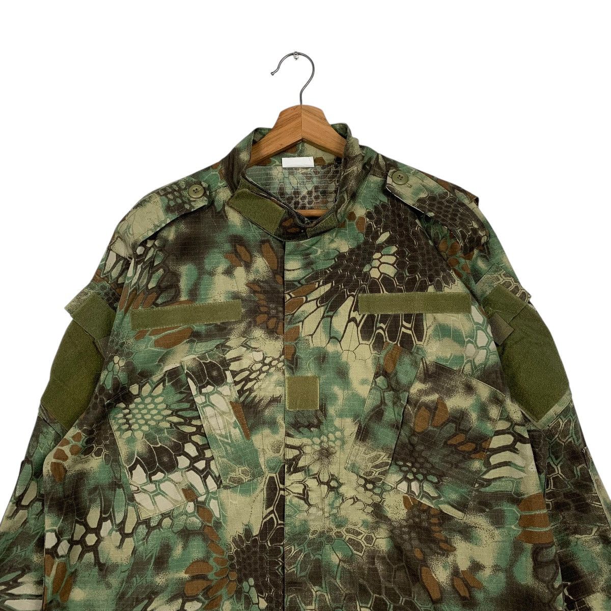 Other Military Battle Dress Uniform Camouflage Jacket Size US XL / EU 56 / 4 - 2 Thumbnail