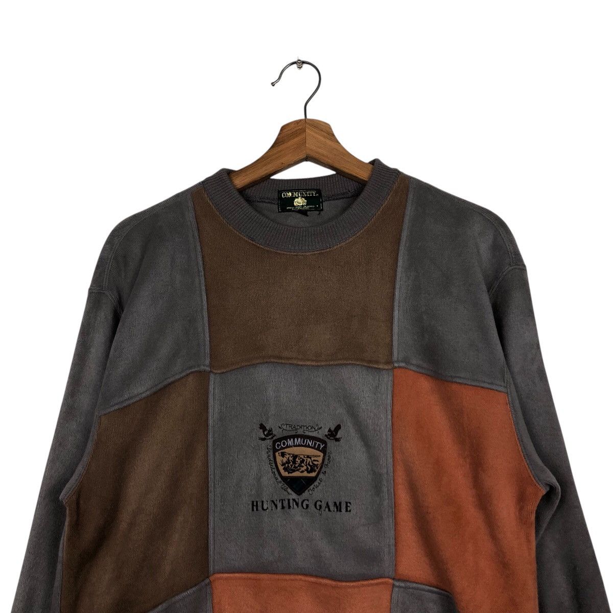 Japanese Brand × Vintage 📌Vintage Sweatshirt Community Hunting Game Embroidery Size US M / EU 48-50 / 2 - 4 Thumbnail