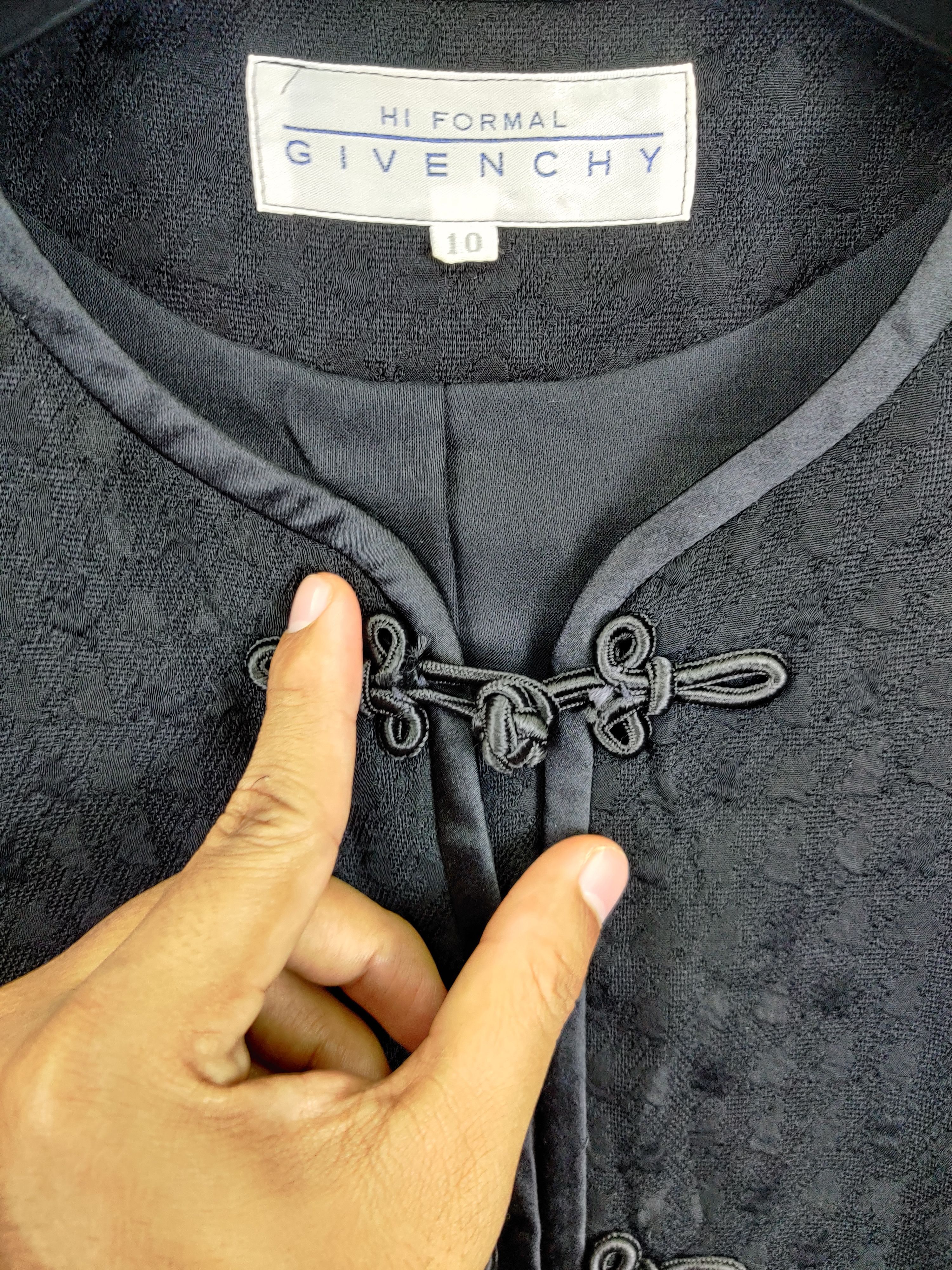 Givenchy Vintage Givenchy Cropped Chinese Coat Jacket Size S / US 4 / IT 40 - 2 Thumbnail