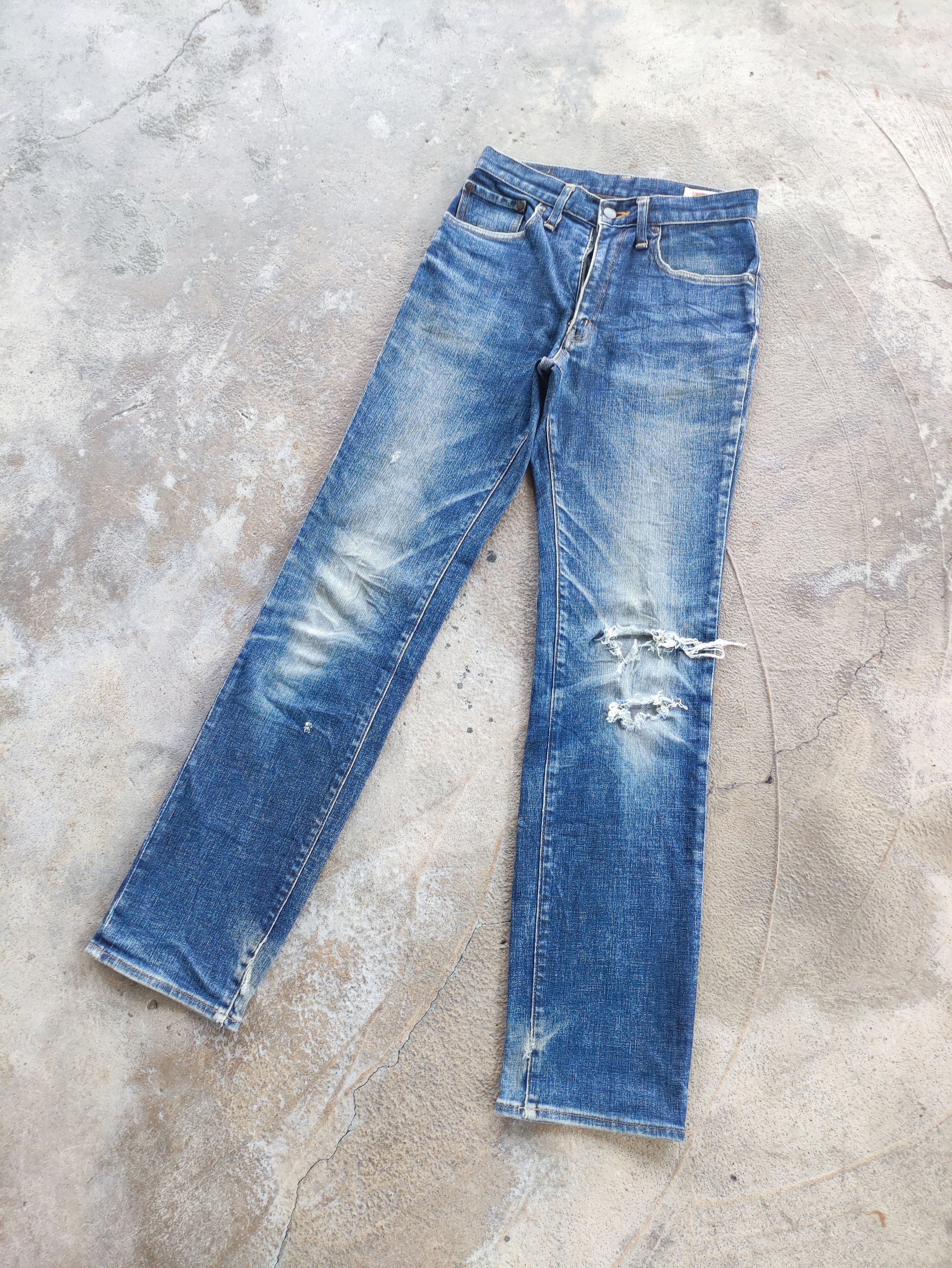 Big John × Vintage Vintage Big John Japan Jeans Distressed Faded Denim Pants Size US 27 - 1 Thumbnail