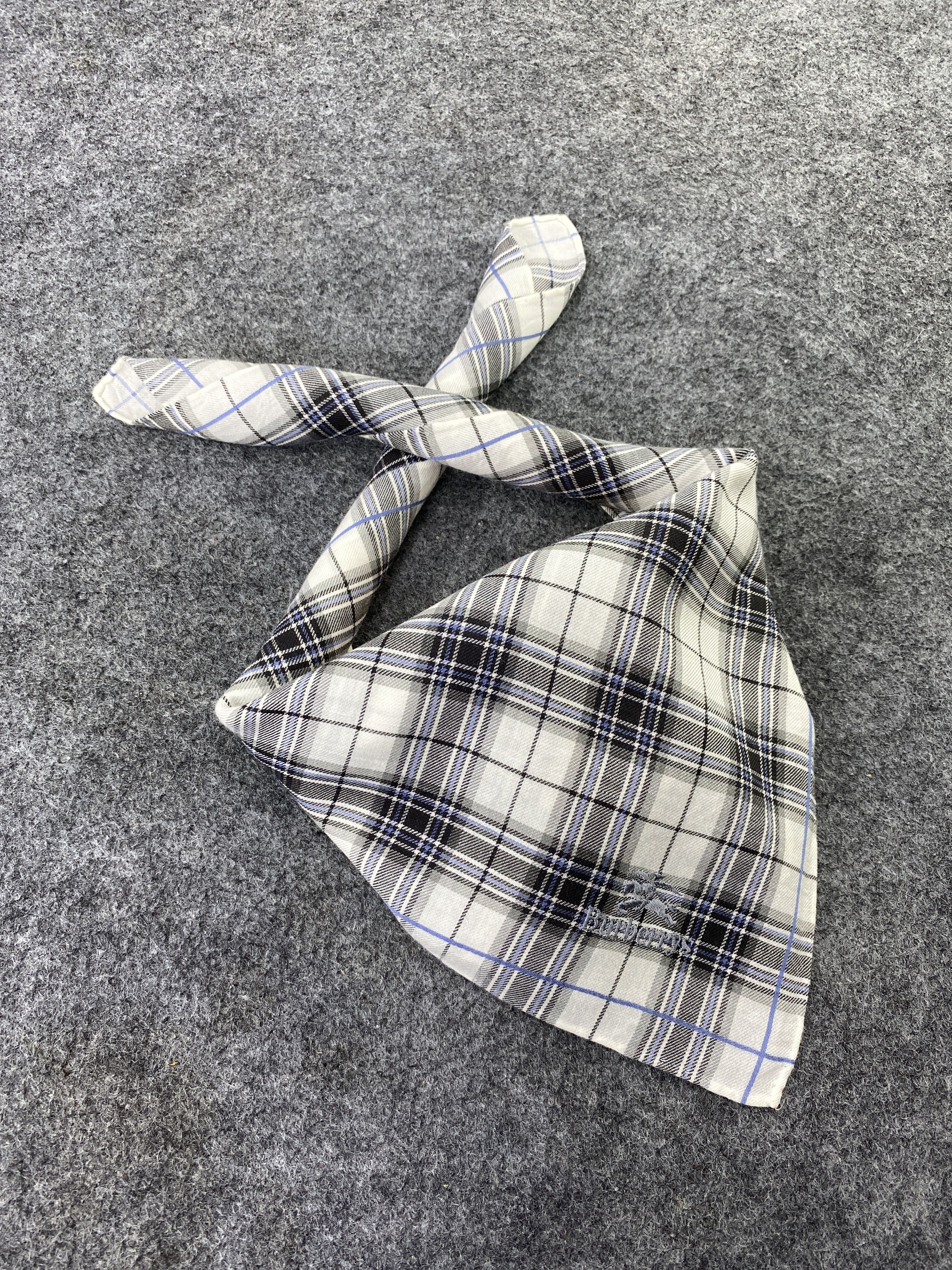 Burberry × Vintage Burberry Handkerchief / Bandana / Neckerchief-B178 Size ONE SIZE - 1 Thumbnail