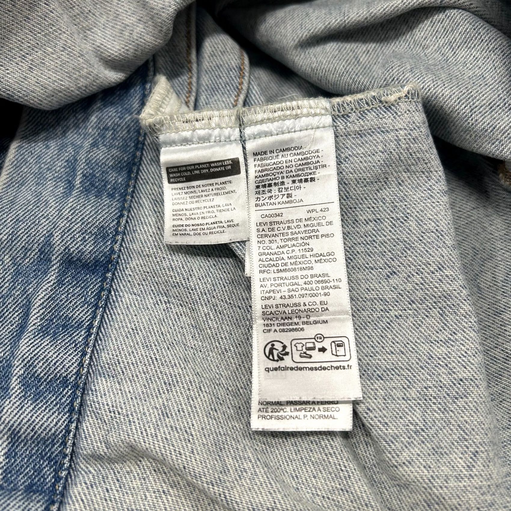 Levi's Levi's Premium Trucker Jacket Mens Medium Blue Denim Button Closure Pockets Modern 45in Chest Regular Jacket Size US M / EU 48-50 / 2 - 7 Thumbnail