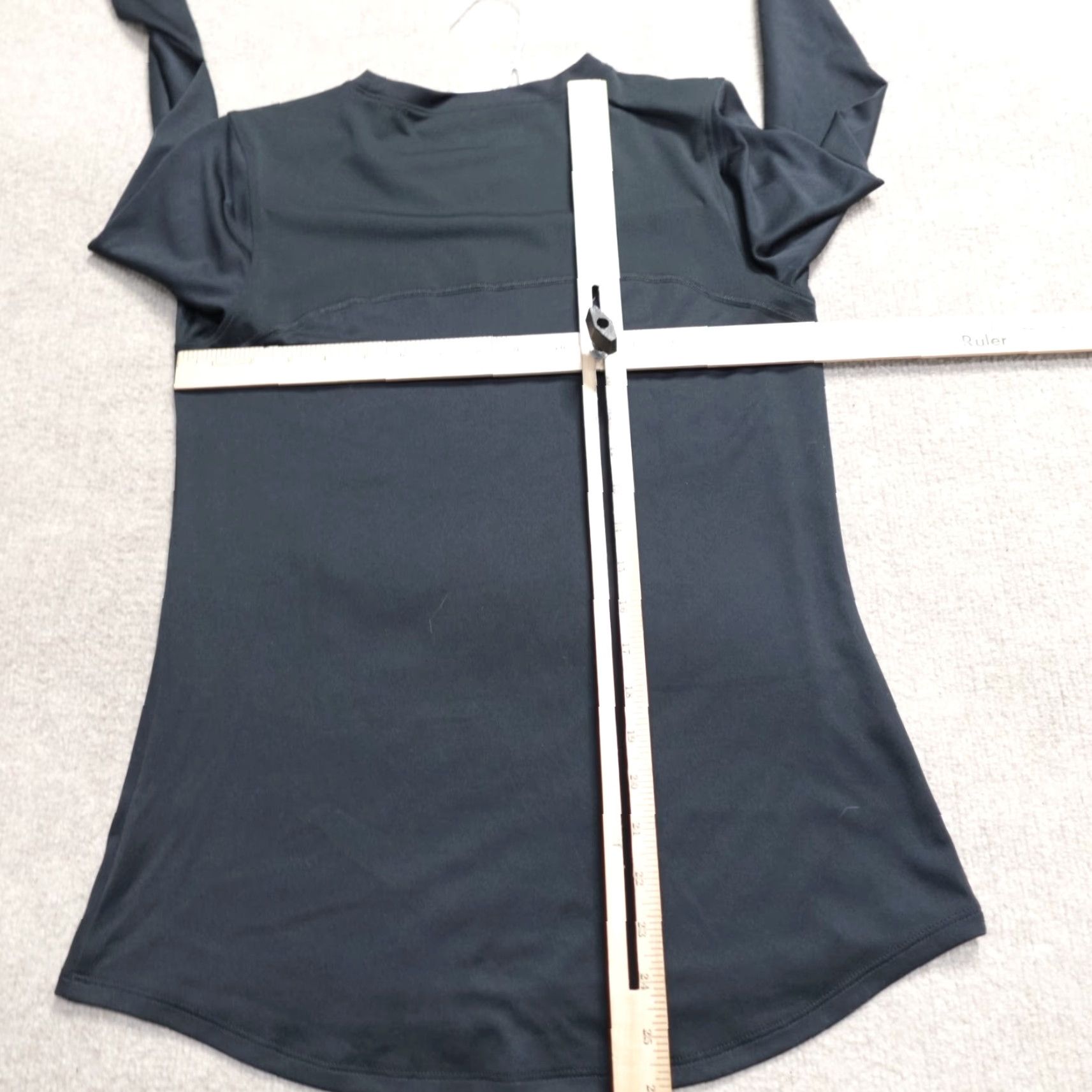 Under Armour Under Armour Womens Top Small Black Long Sleeve Fitted Size S / US 4 / IT 40 - 4 Thumbnail