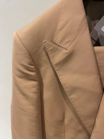 o1w1db10724 Shelton Fit Jacket in Brown Light Jackets