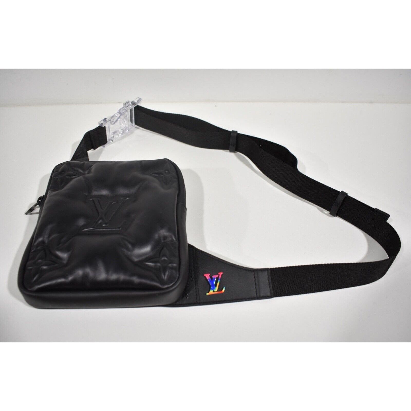 Louis Vuitton Louis Vuitton Bag Monogram Puffer Black Leather Bumbag 2054 Size ONE SIZE - 6 Thumbnail