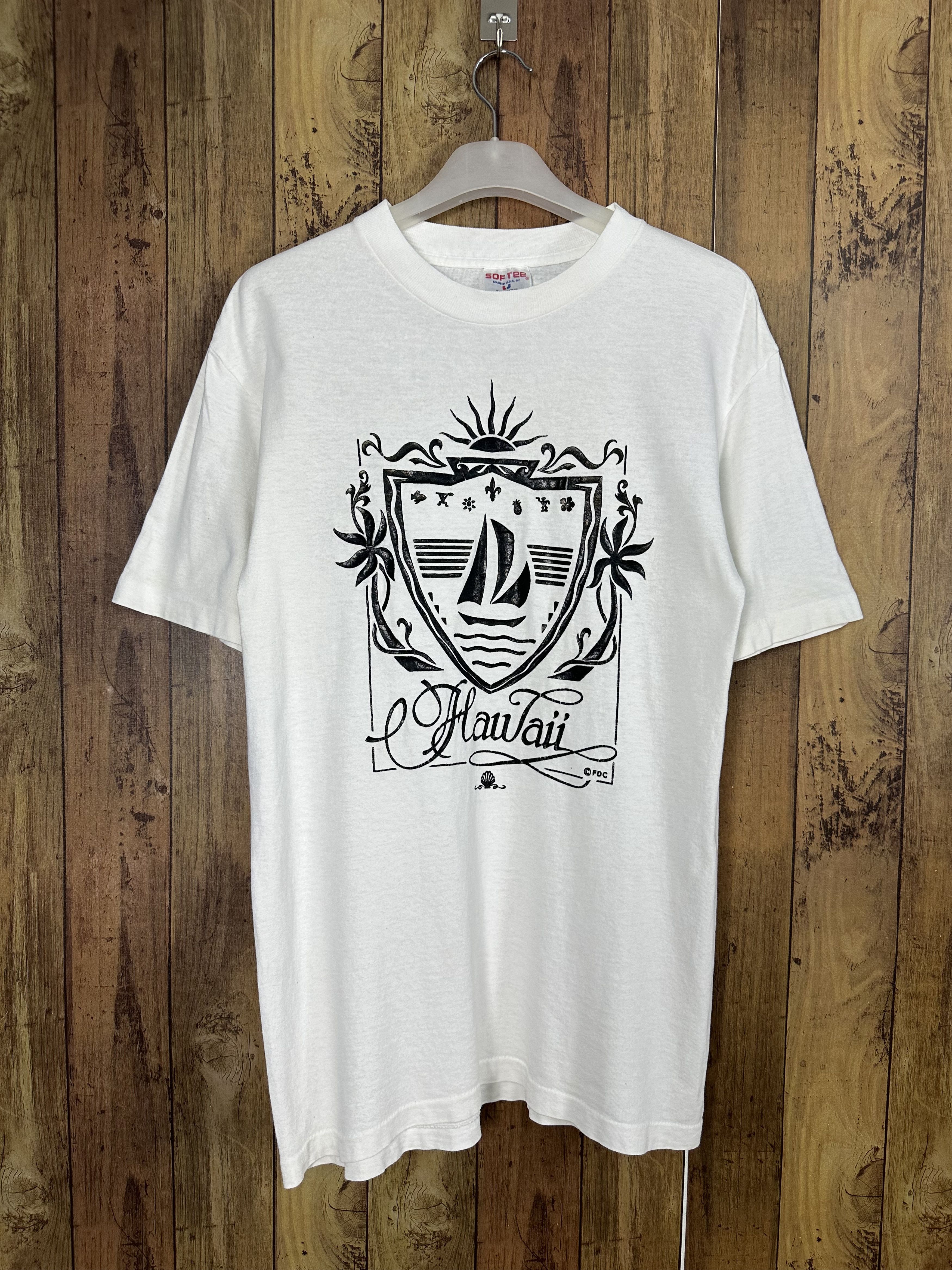 Vintage Hawaii Single Stitch Made In Usa Vintage Tshirt A376 Size US M / EU 48-50 / 2 - 1 Thumbnail