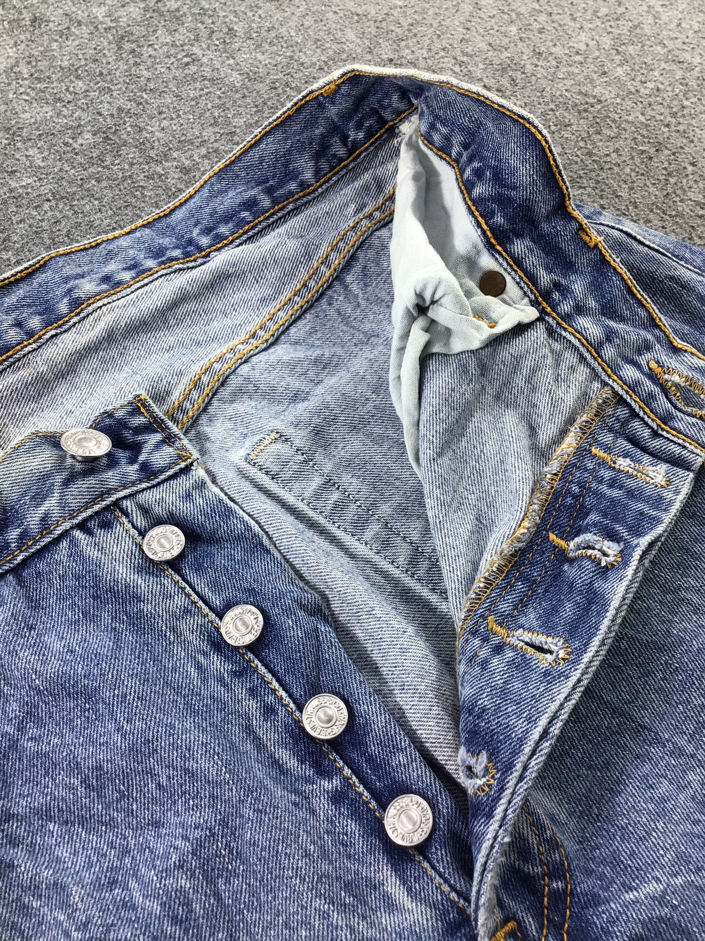 Levi's Vintage 90s Levis 501 Jeans Stone Wash Denim KJ166 Size US 34 / EU 50 - 8 Thumbnail