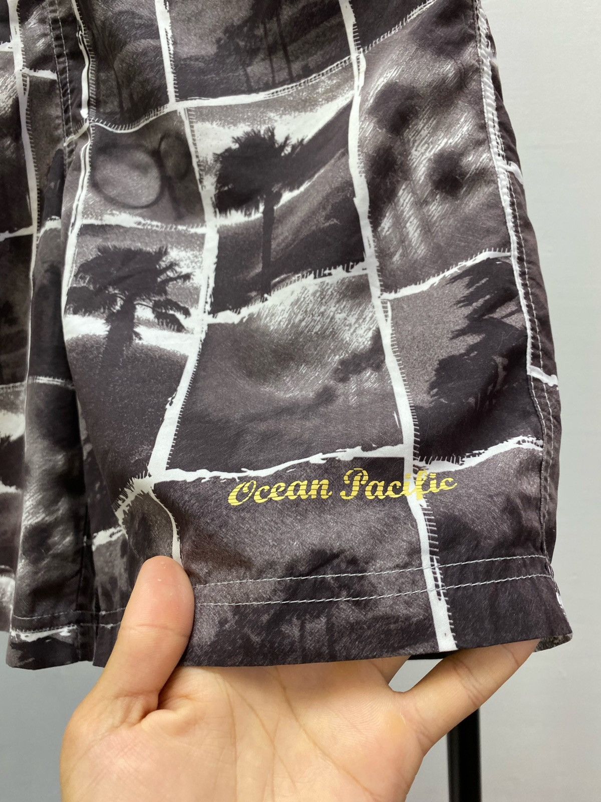 Ocean Pacific × Vintage Vintage Y2K Ocean Pacific Hurricane Shorts Size US 32 / EU 48 - 6 Thumbnail