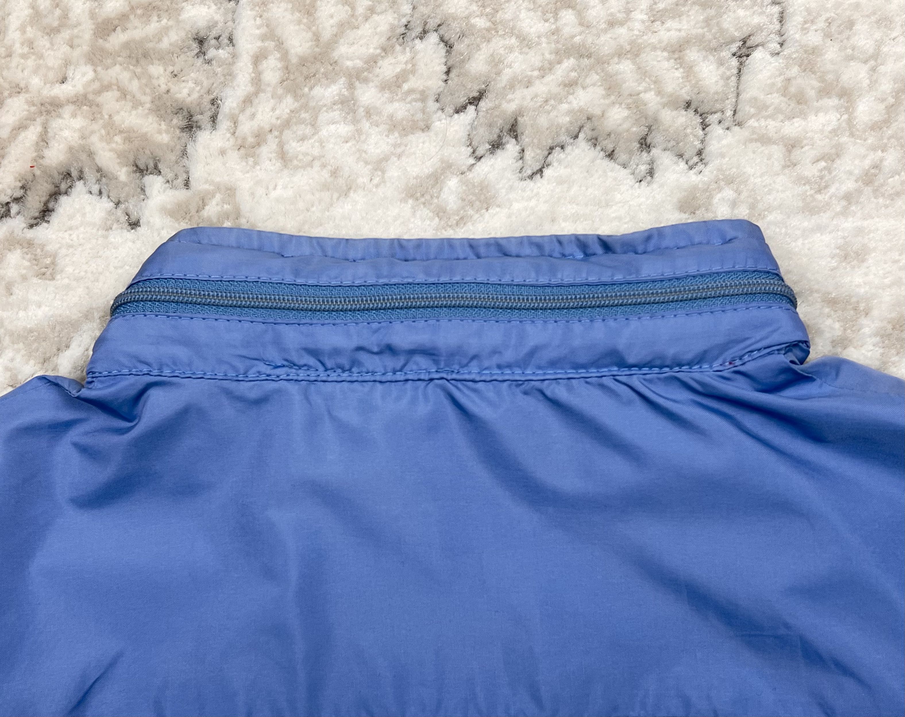 Lacoste Vintage IZOD Lacoste Blue Croco Windbreaker Jacket Zip Hood Size L / US 10 / IT 46 - 15 Thumbnail