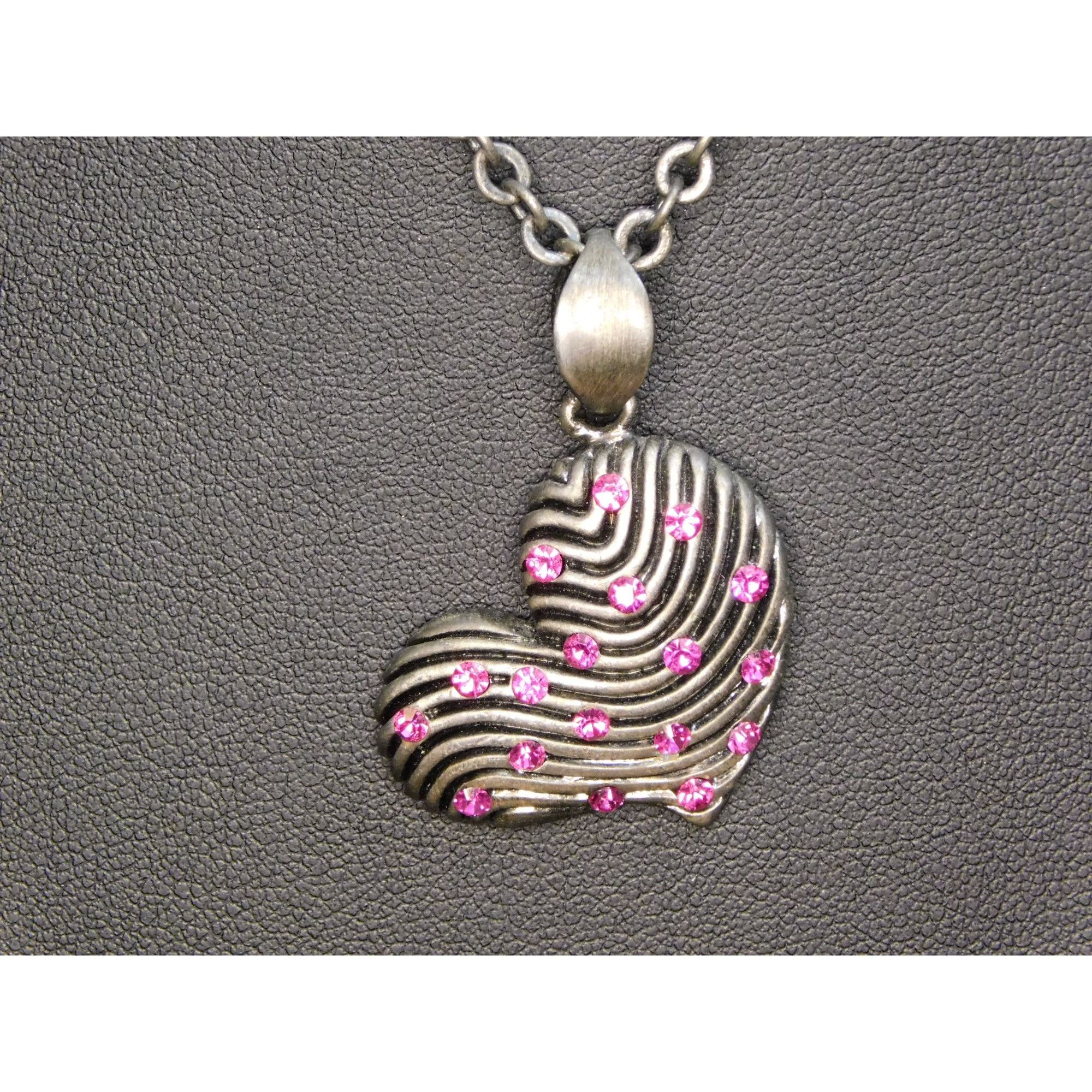 Other Glam Goth Pink Rhinestone Striped Heart Necklace Size ONE SIZE - 3 Thumbnail