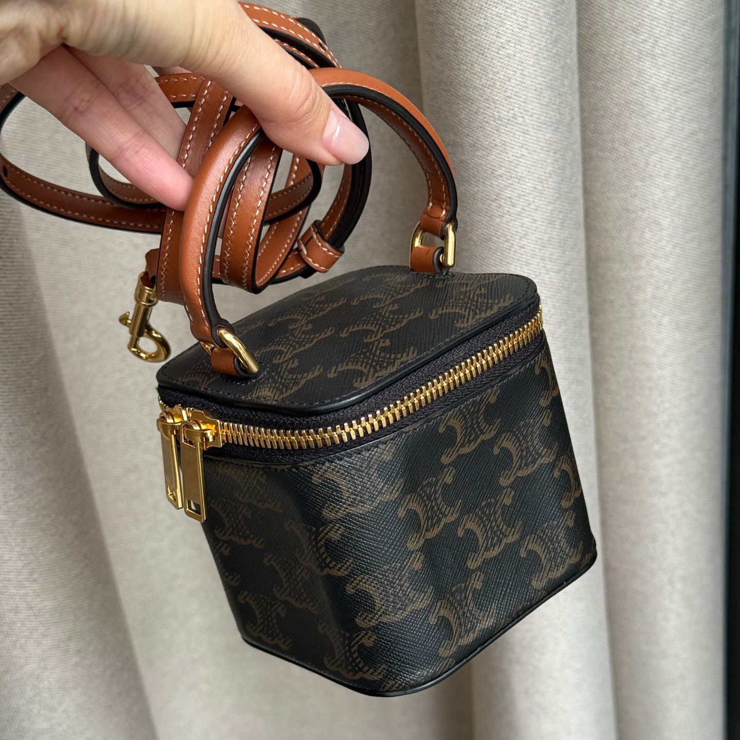 Celine Celine Triomphe Canvas Mini Box Bag Size OS Size ONE SIZE - 1 Thumbnail