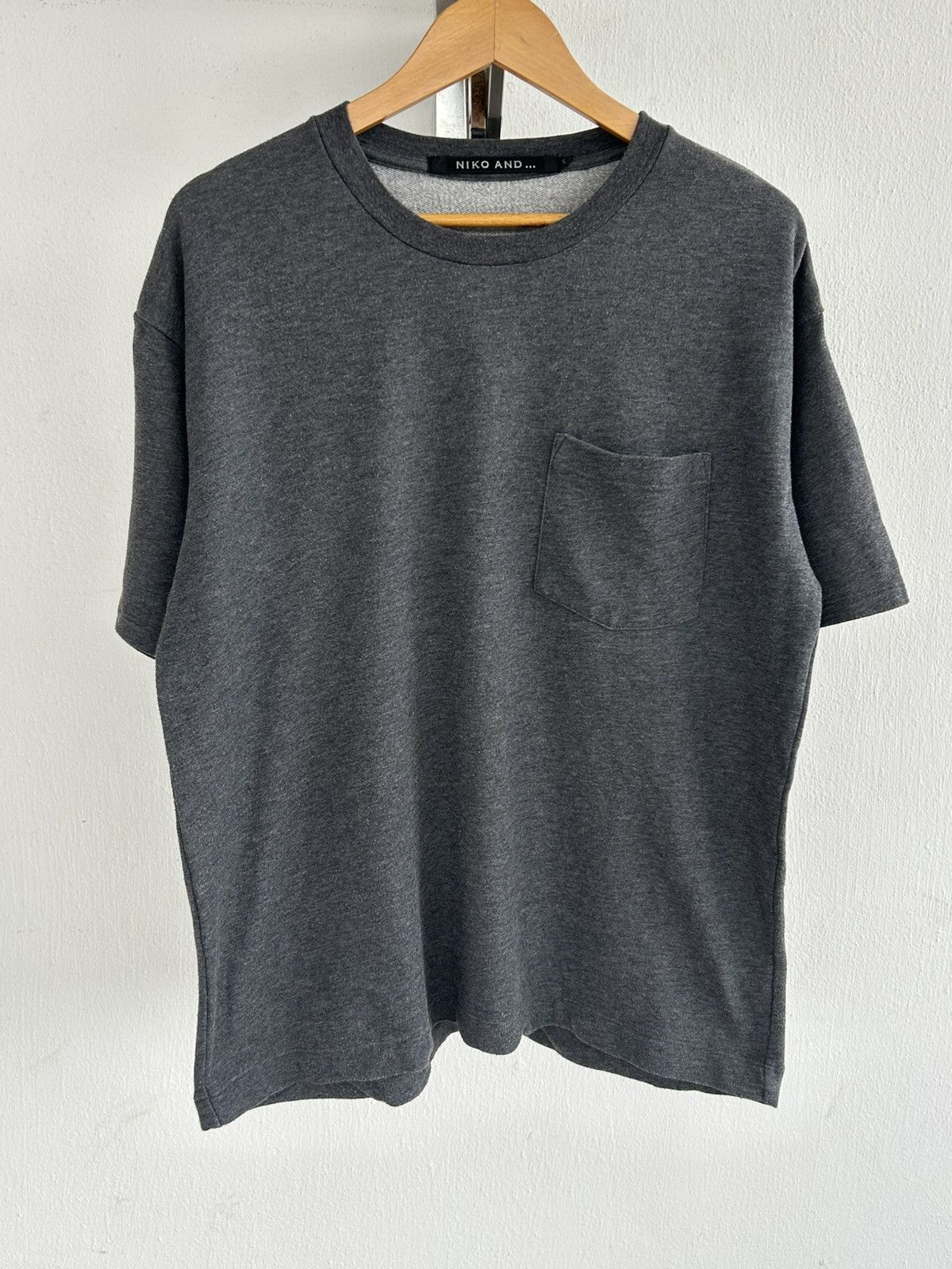 Niko and … pocket Tee Gray Vintage Japan