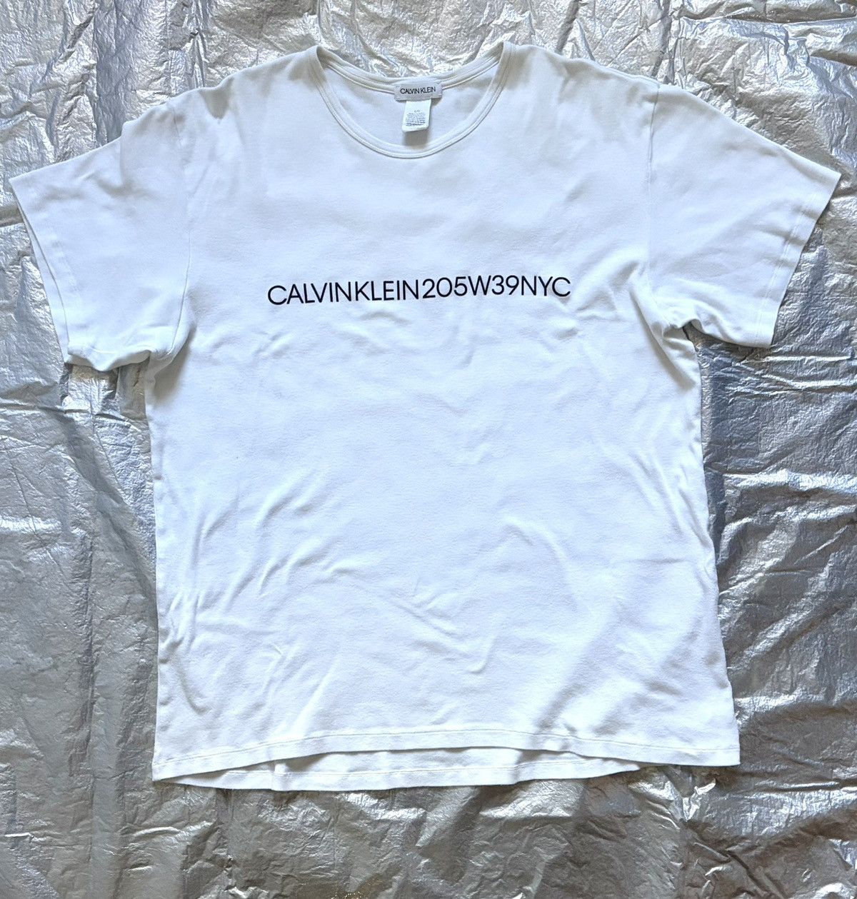 Calvin Klein 205W39NYC Calvin Klein 205W39NYC by Raf Simons Logo T-shirt L Size US L / EU 52-54 / 3 - 1 Thumbnail