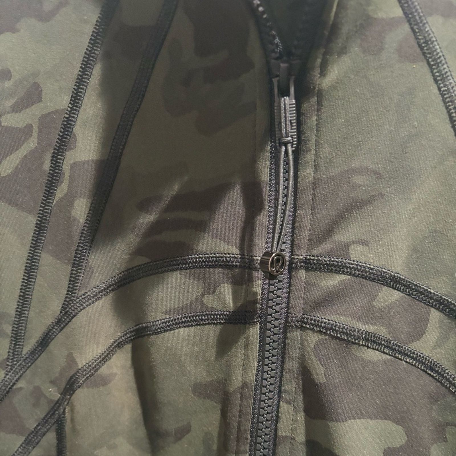 Lululemon LULULEMON Women's Define Jacket Incognito Camo Green Sz 8 Size M / US 6-8 / IT 42-44 - 3 Thumbnail