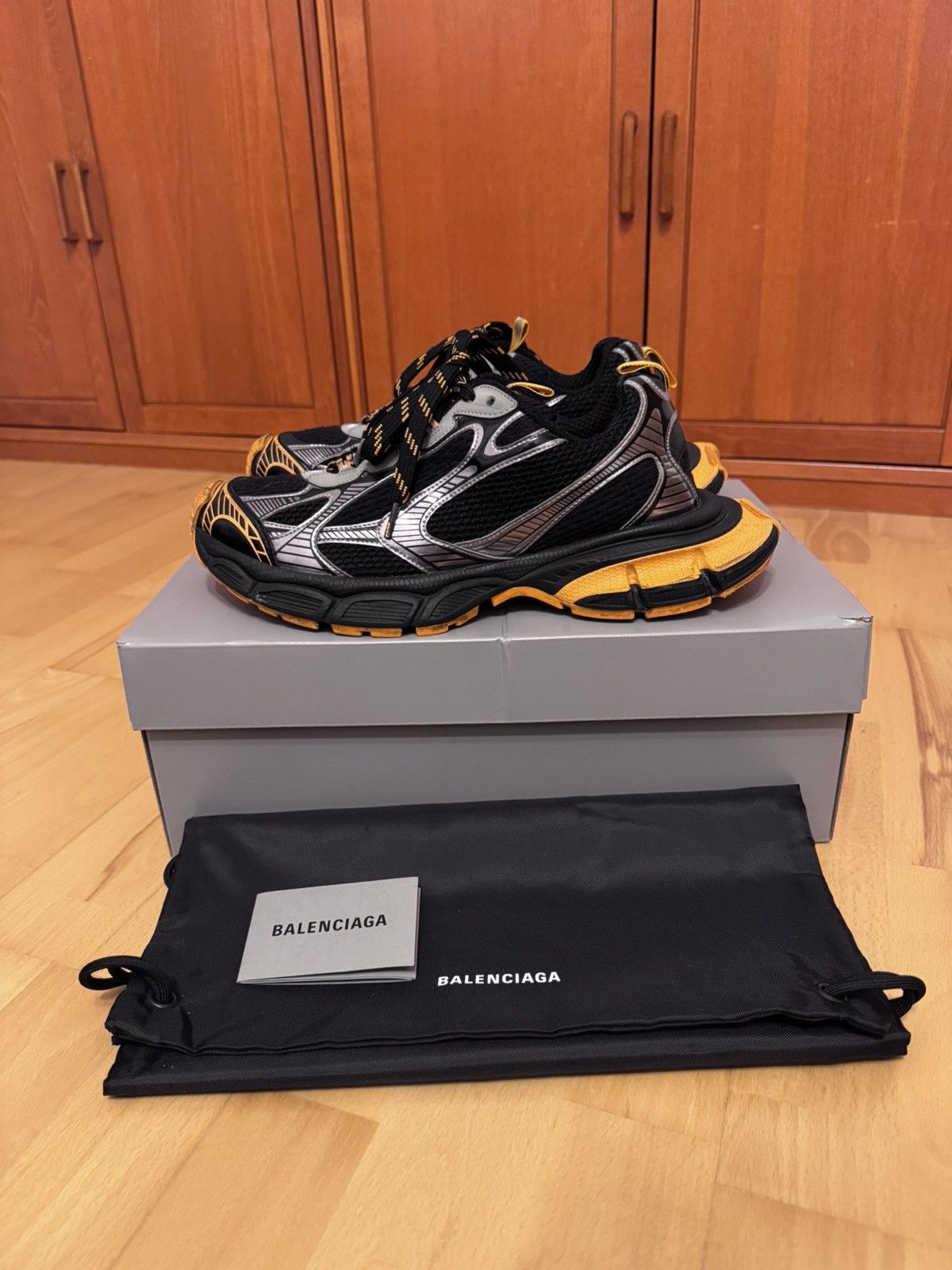 Balenciaga Balenciaga 3XL Black Orange Size US 11 / EU 44 - 1 Thumbnail