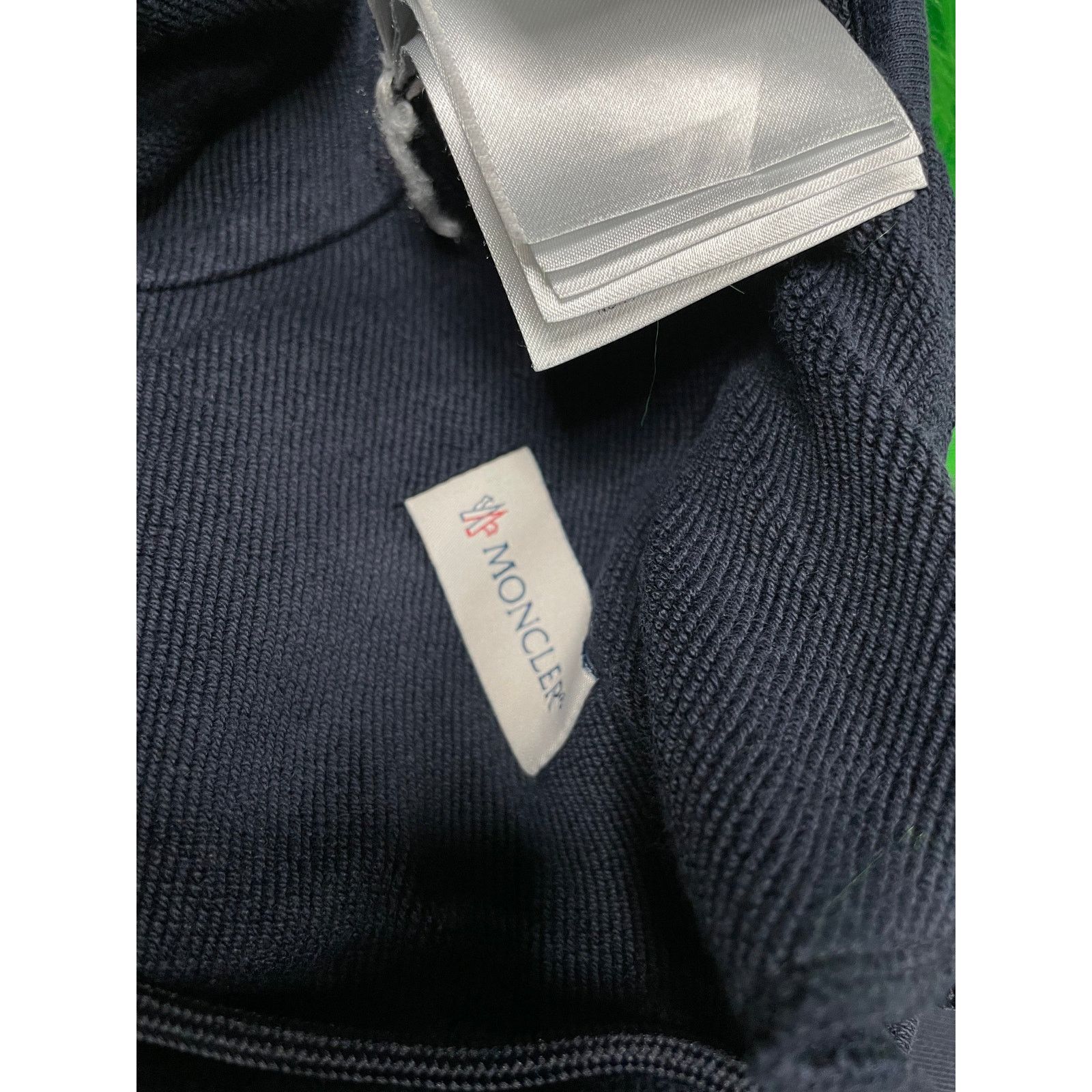 Moncler Moncler Sweats Navy Red Small Used Size US 30 / EU 46 - 11 Thumbnail