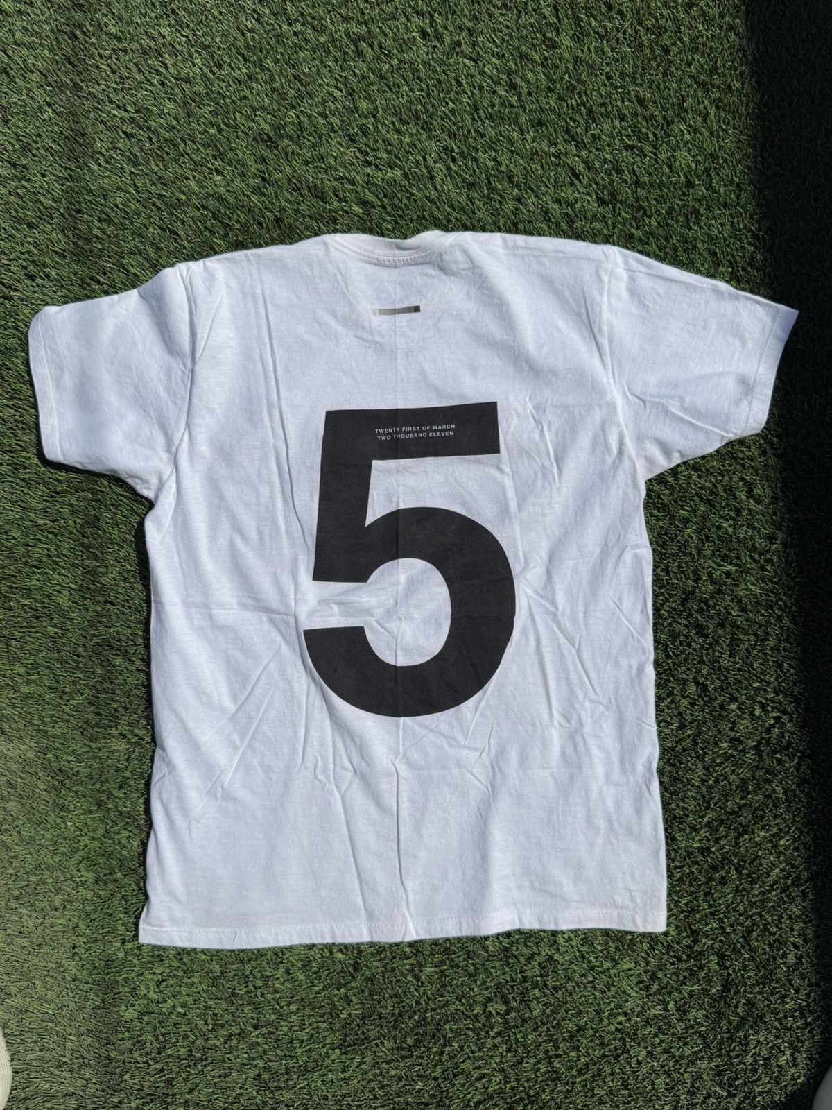The Weeknd The Weeknd House of balloons five year T-shirt Size US L / EU 52-54 / 3 - 4 Thumbnail