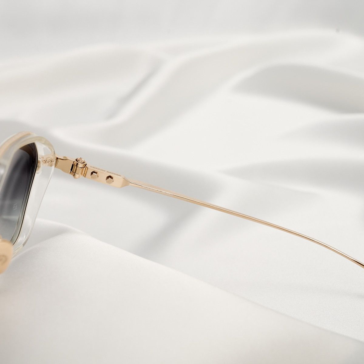 Chrome Hearts CHROME HEARTS DANGER ZONE CRYSTAL / GOLD PLATED SUNGLASSES Size ONE SIZE - 4 Thumbnail